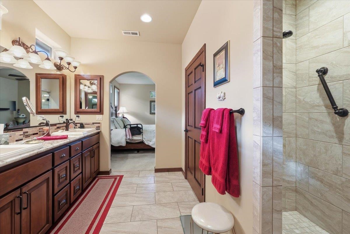 2209 E 52nd Ln - Photo 14