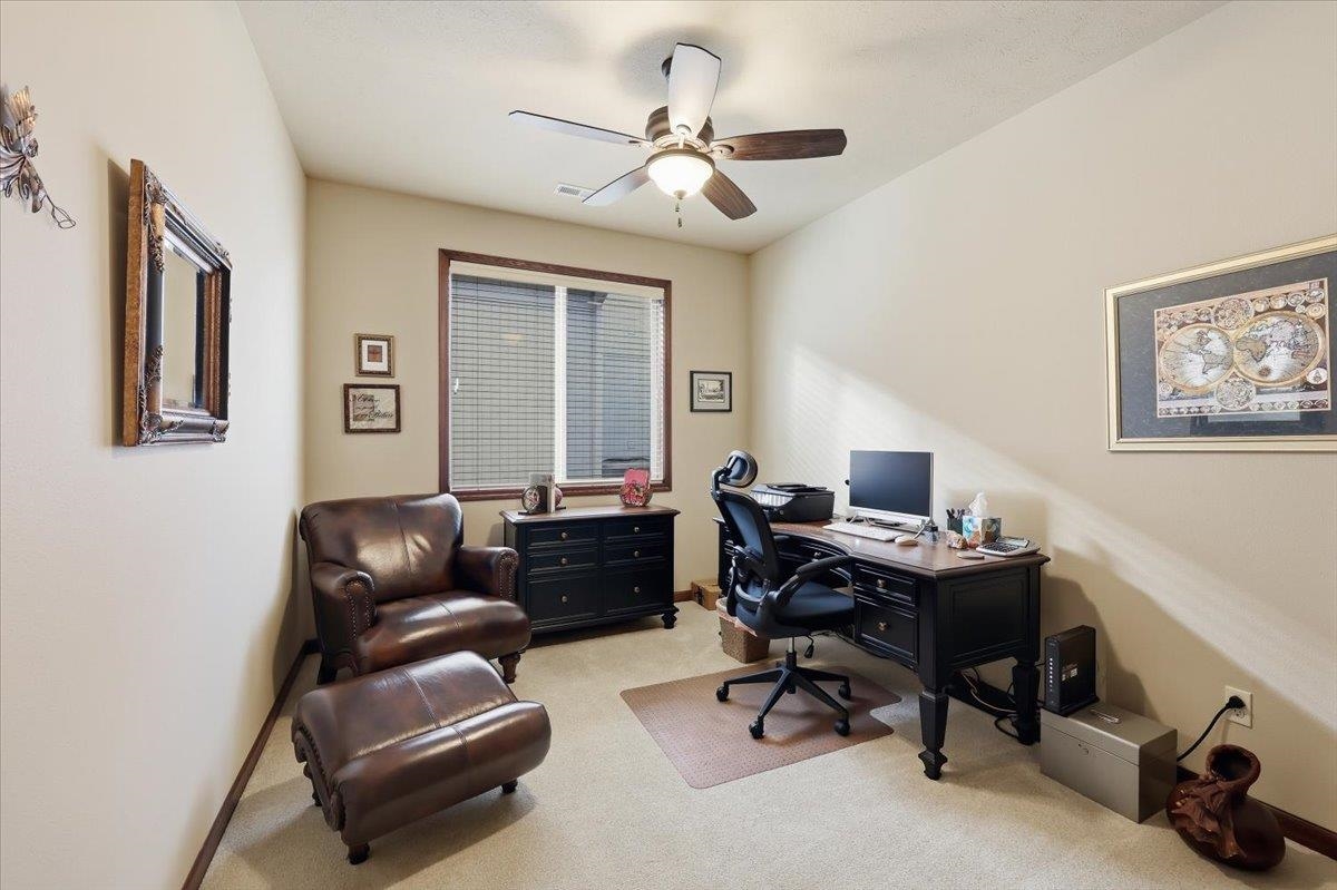 2209 E 52nd Ln - Photo 16