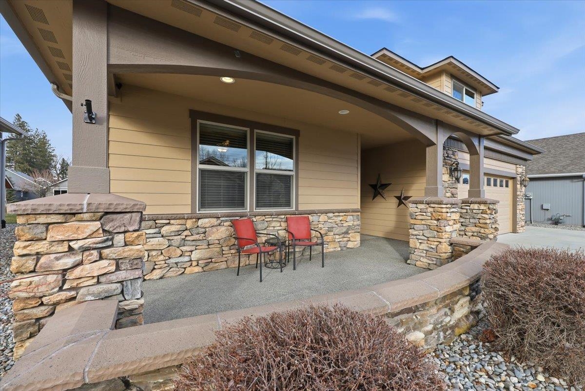 2209 E 52nd Ln - Photo 3