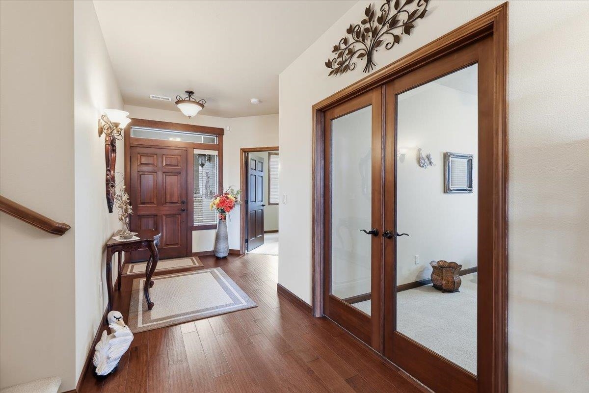 2209 E 52nd Ln - Photo 5