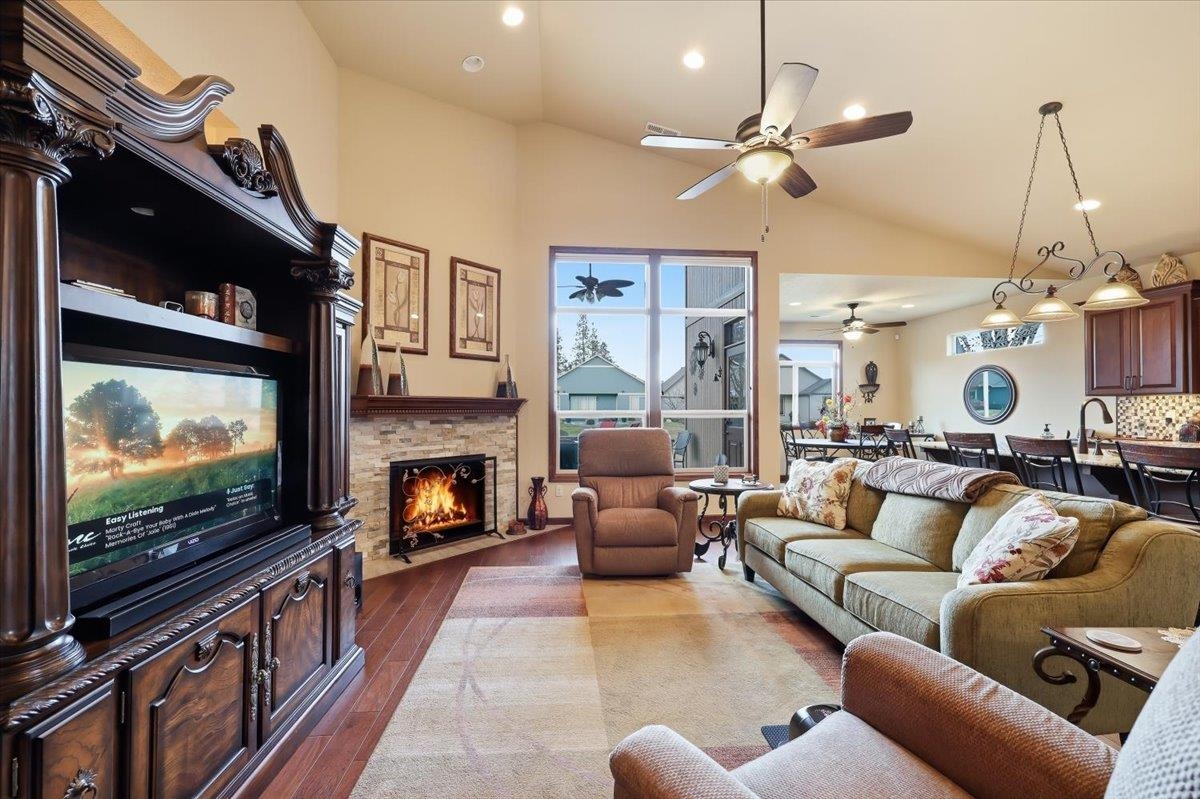 2209 E 52nd Ln - Photo 7