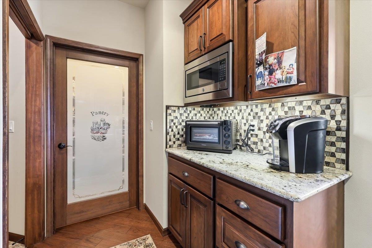 2209 E 52nd Ln - Photo 10