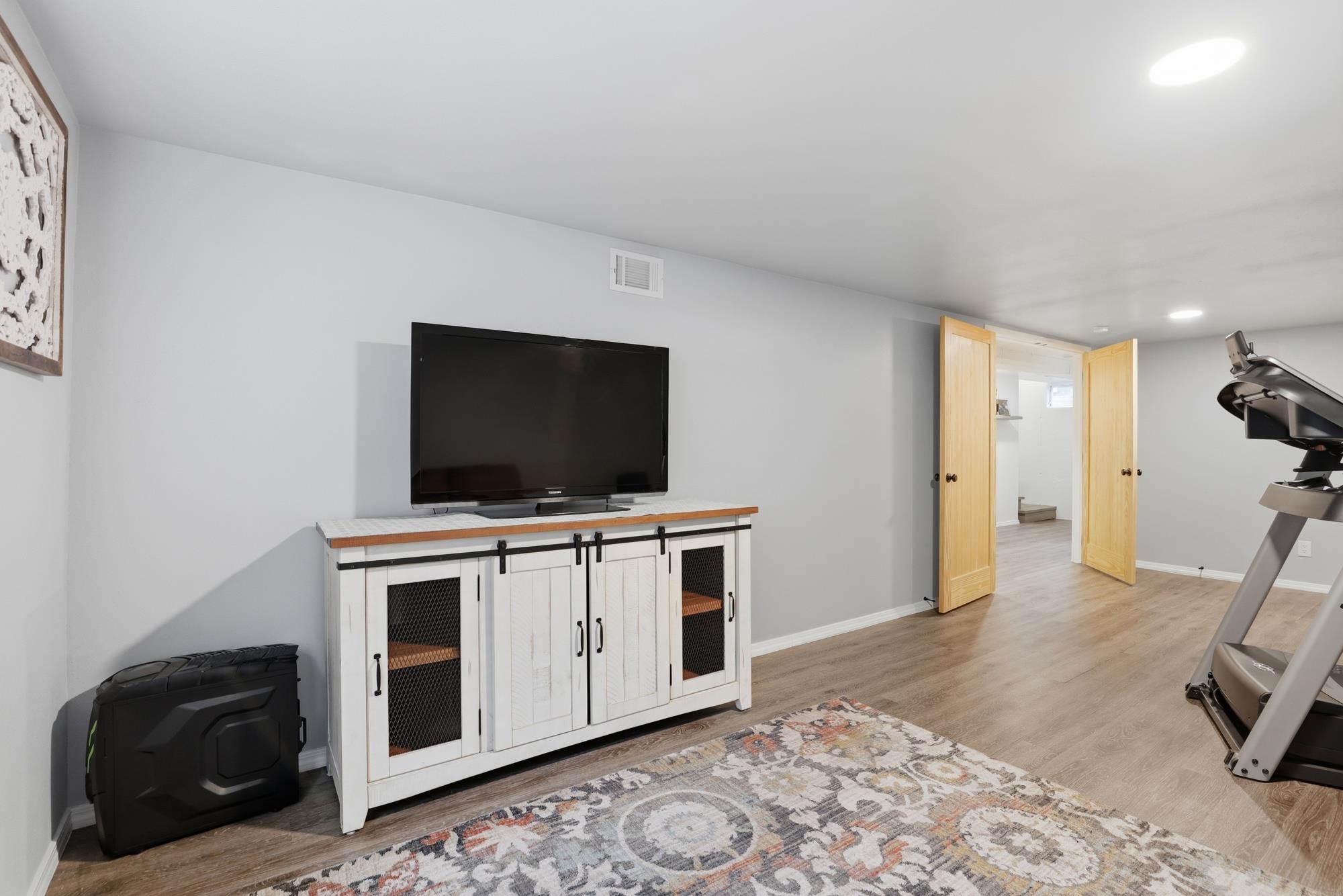 5816 N Lincoln St - Photo 12