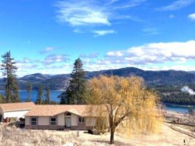 9 Ballard Ave - Photo 2