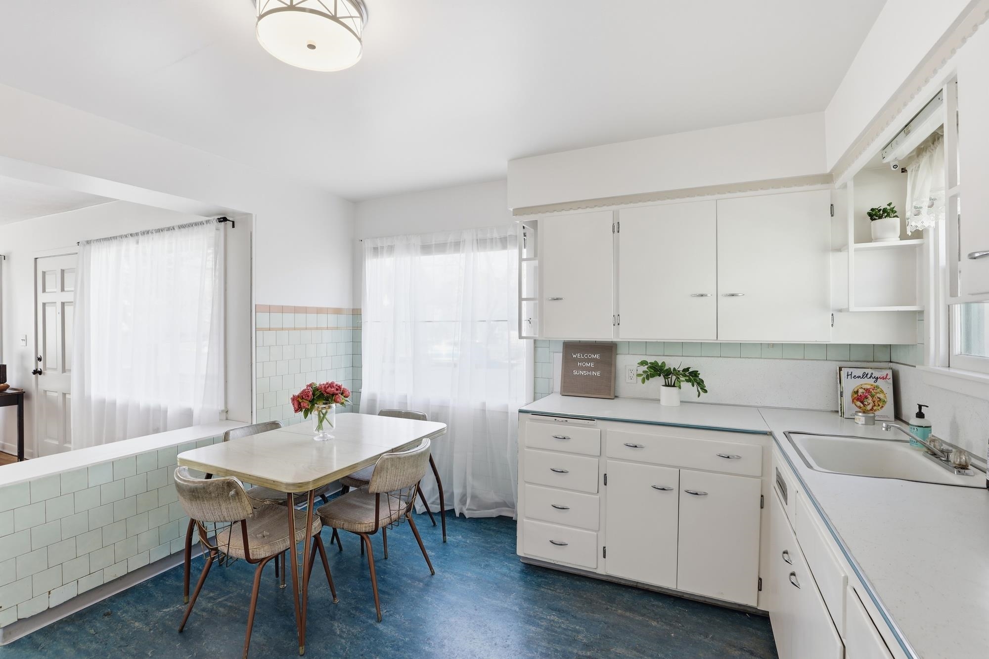 1012 E Augusta Ave - Photo 11