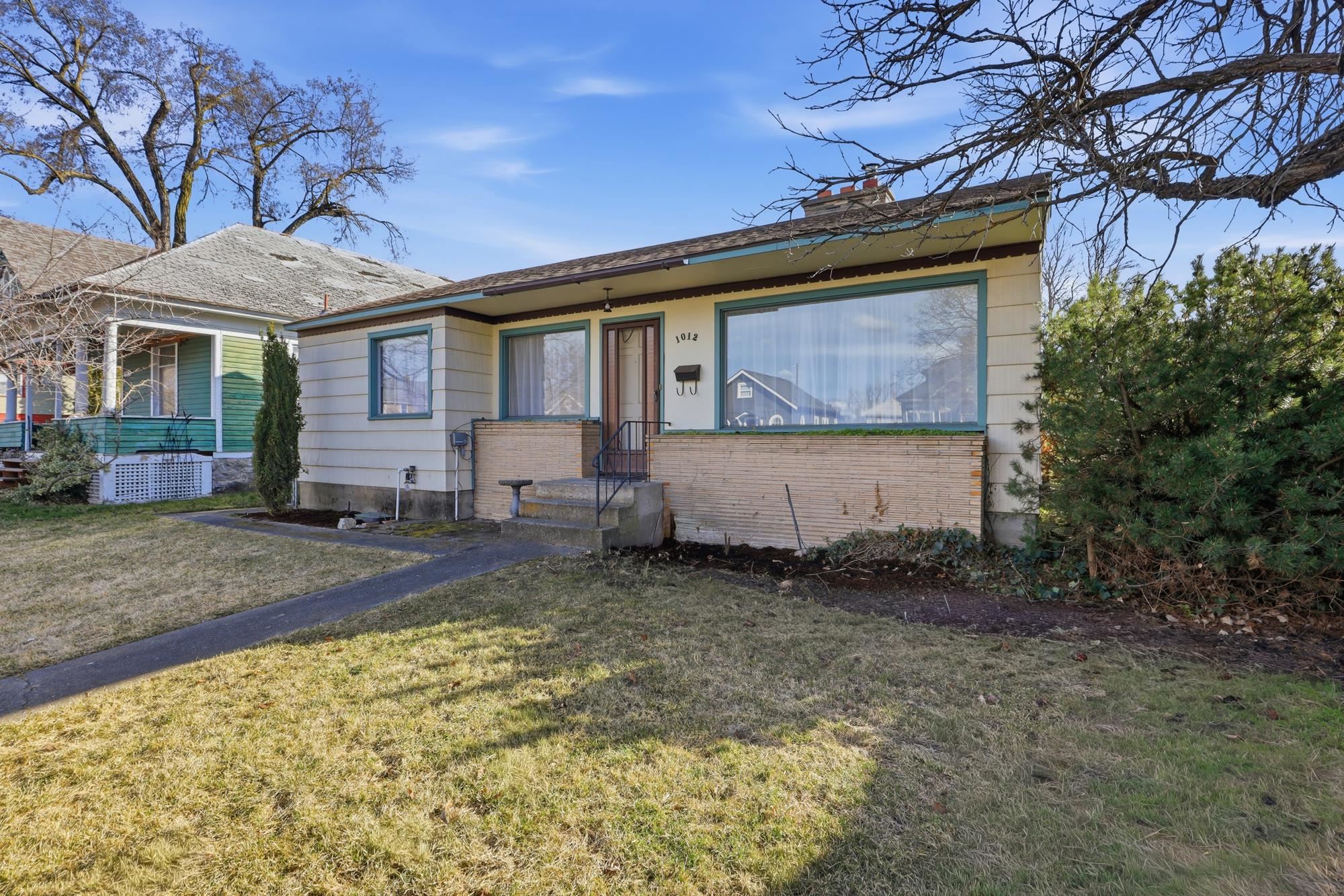 1012 E Augusta Ave - Photo 3