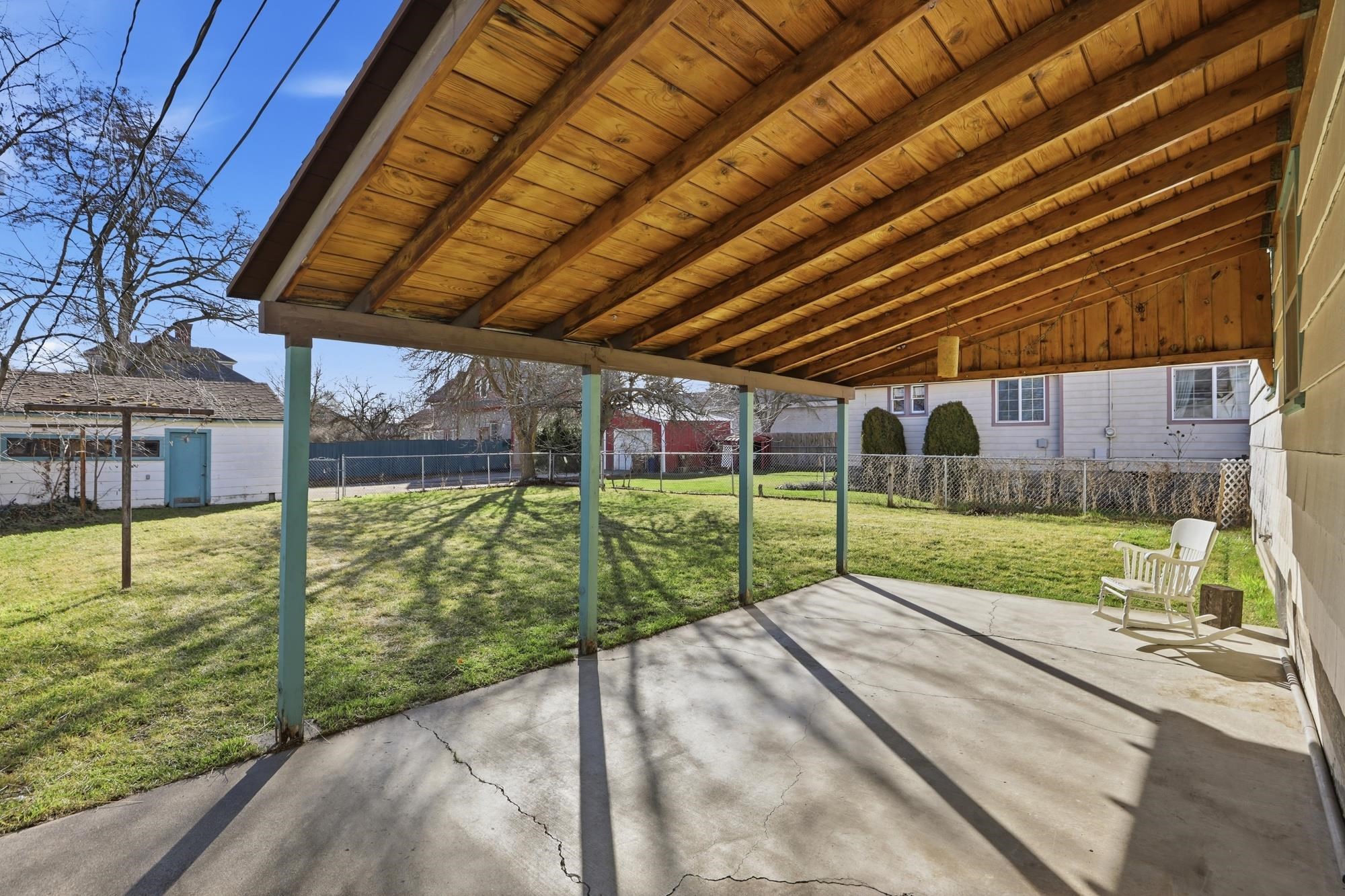 1012 E Augusta Ave - Photo 21