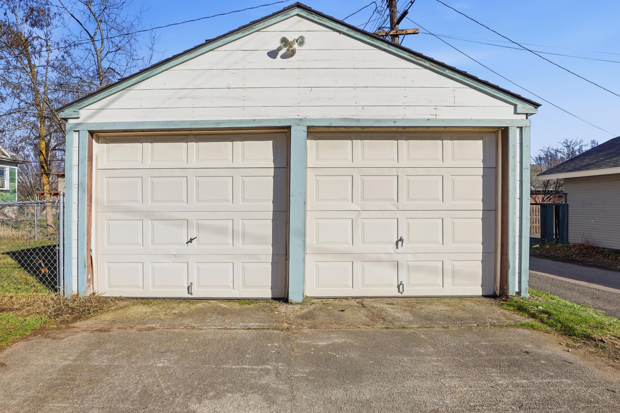 1012 E Augusta Ave - Photo 26