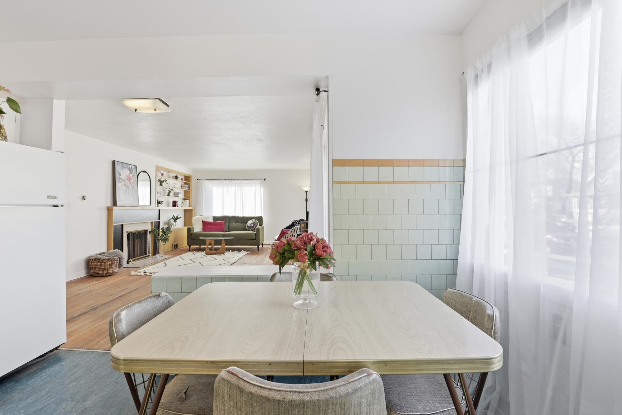 1012 E Augusta Ave - Photo 9
