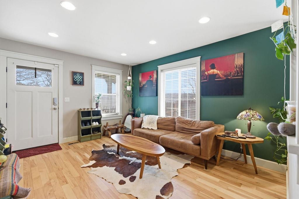 3624 W Kiernan Ave - Photo 3