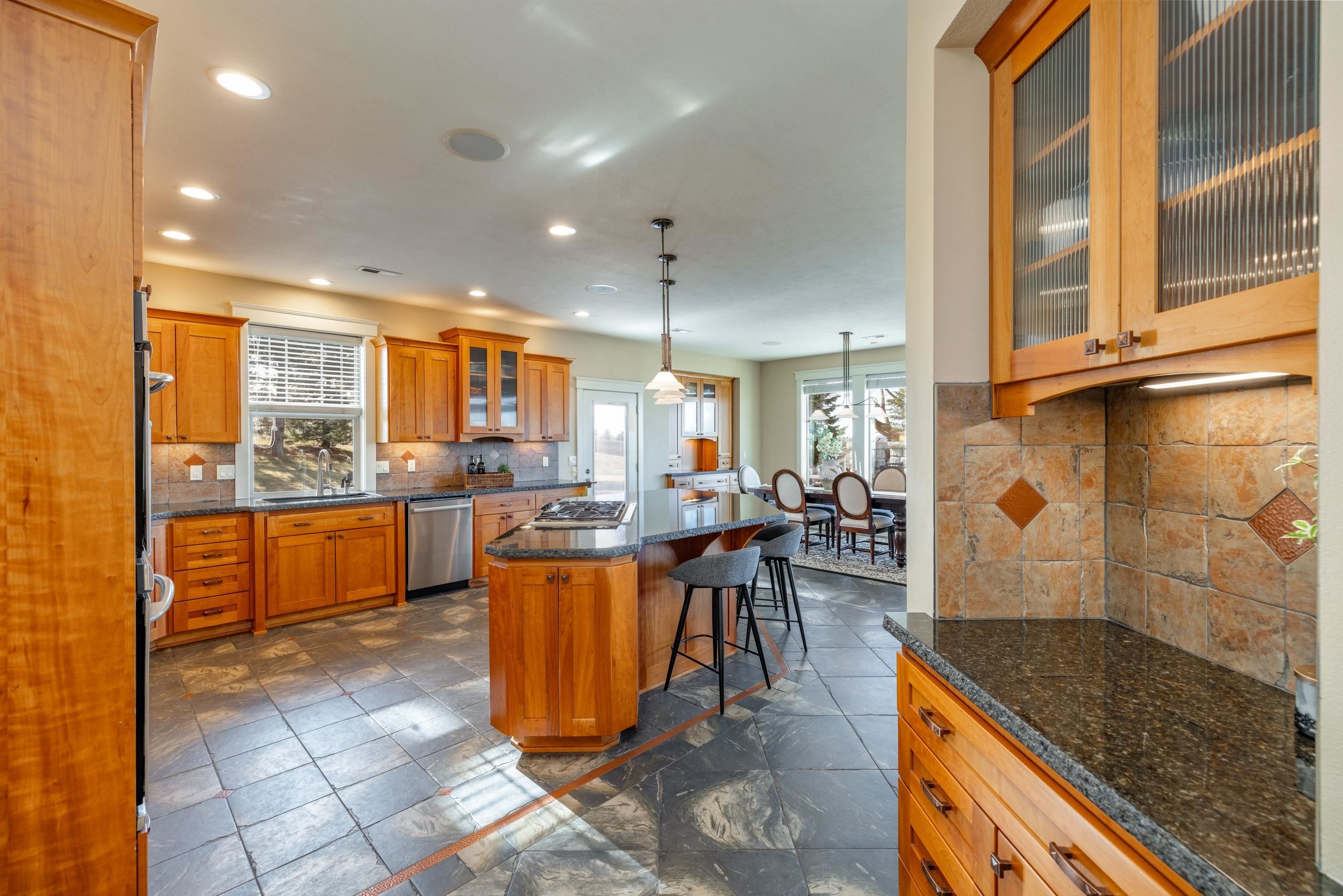 3311 E Chisholm Ln - Photo 11