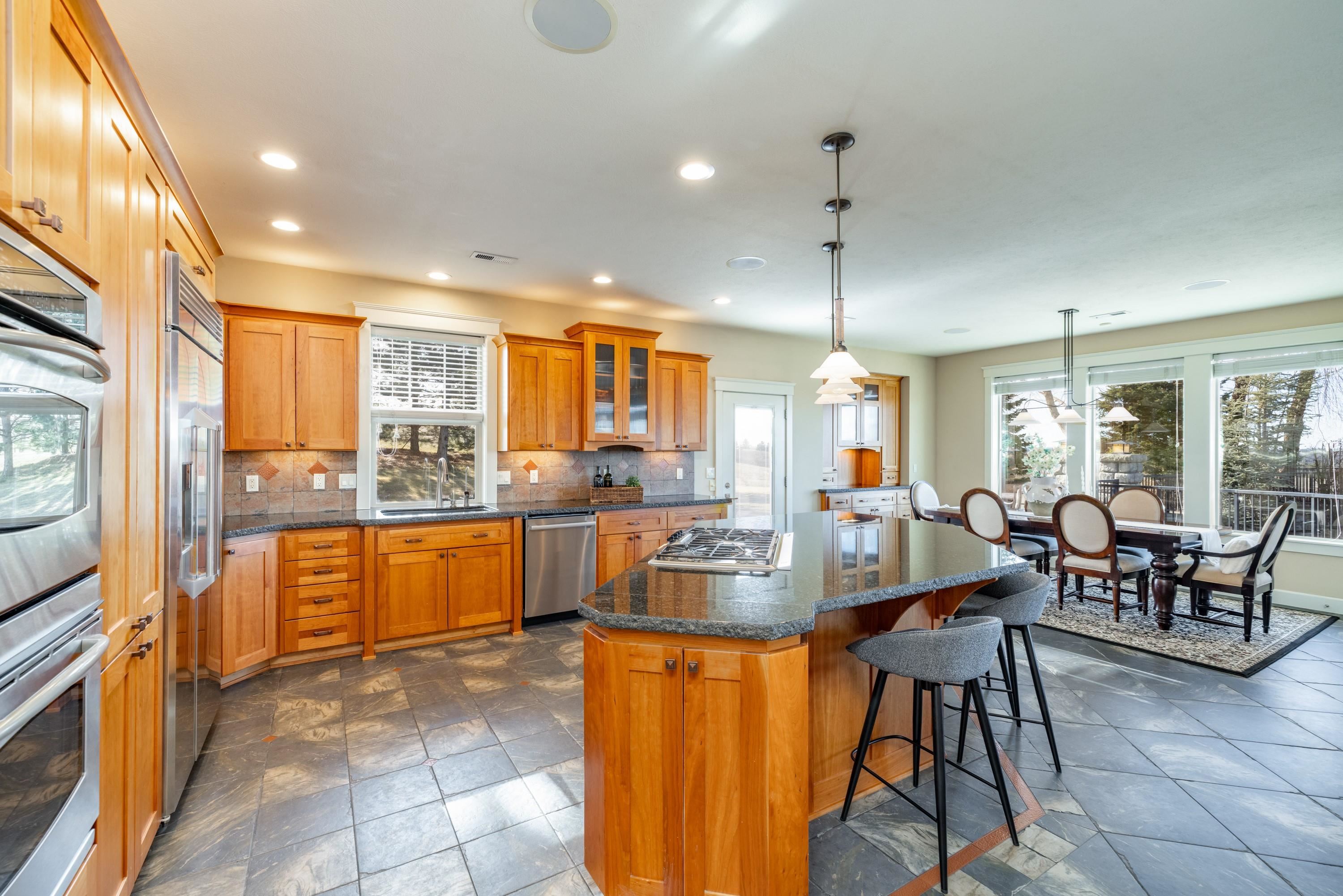3311 E Chisholm Ln - Photo 12