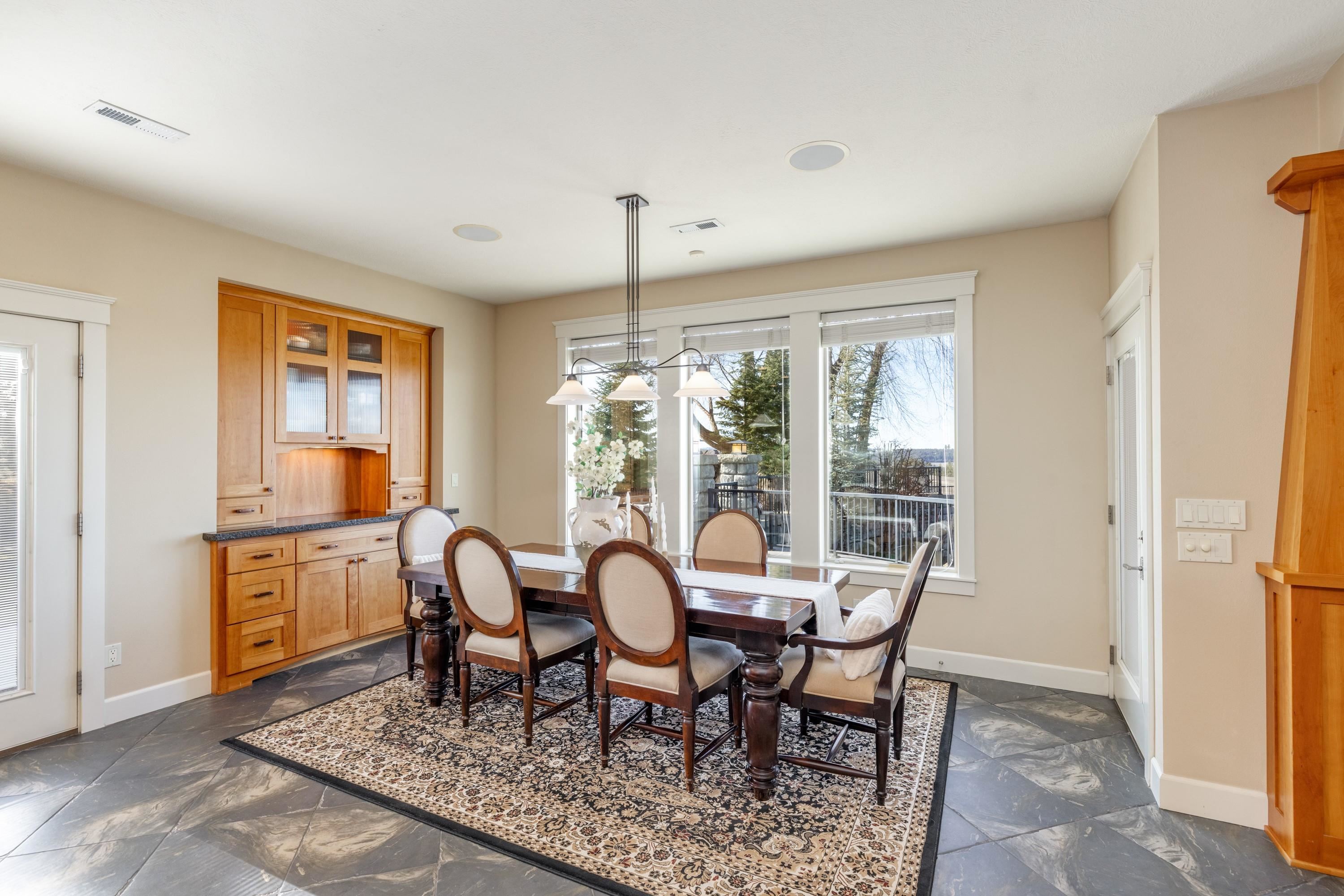 3311 E Chisholm Ln - Photo 14