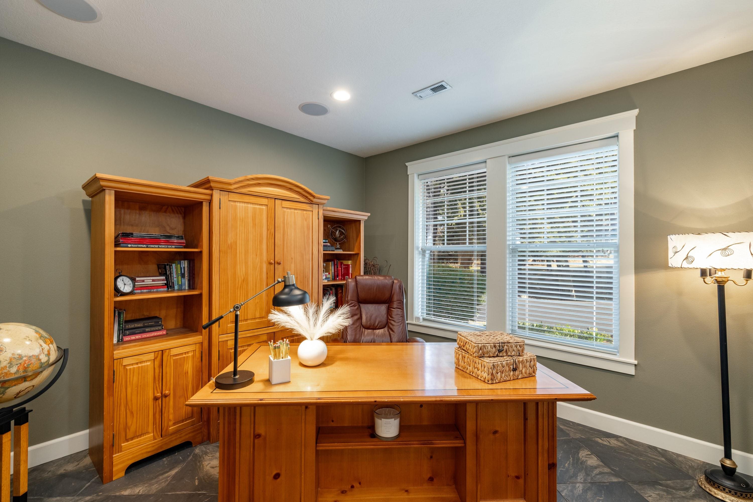 3311 E Chisholm Ln - Photo 16