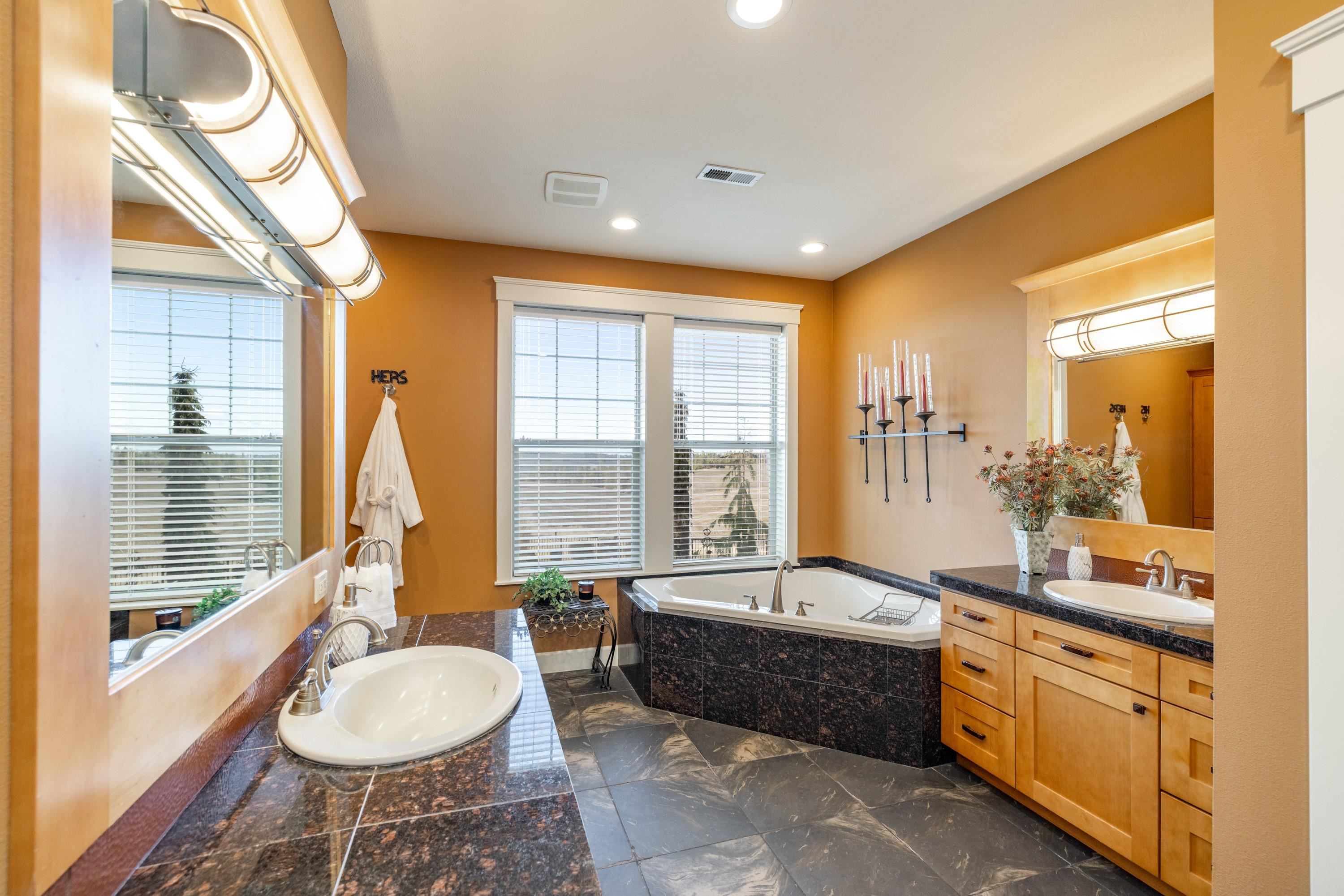 3311 E Chisholm Ln - Photo 19