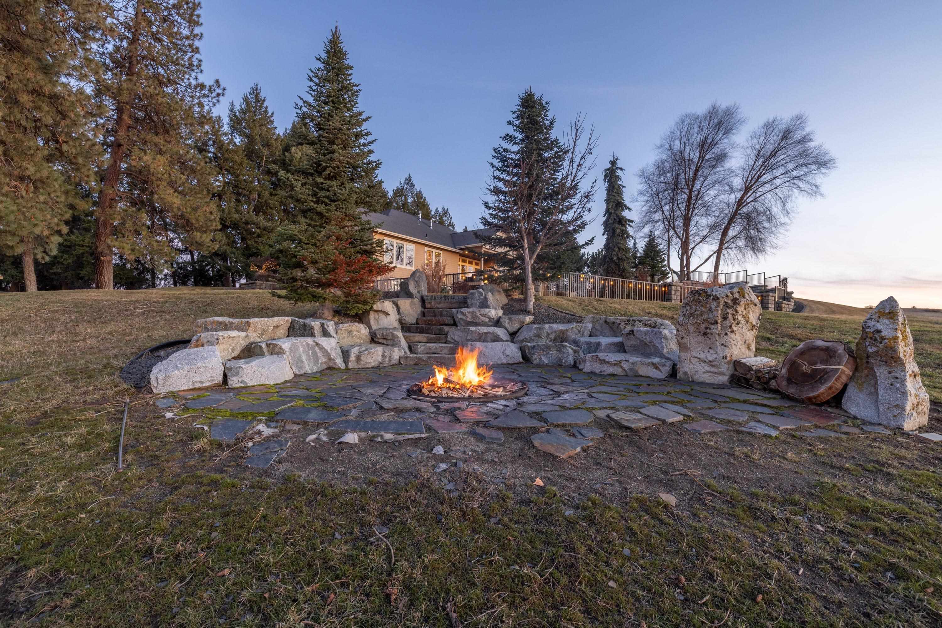 3311 E Chisholm Ln - Photo 42