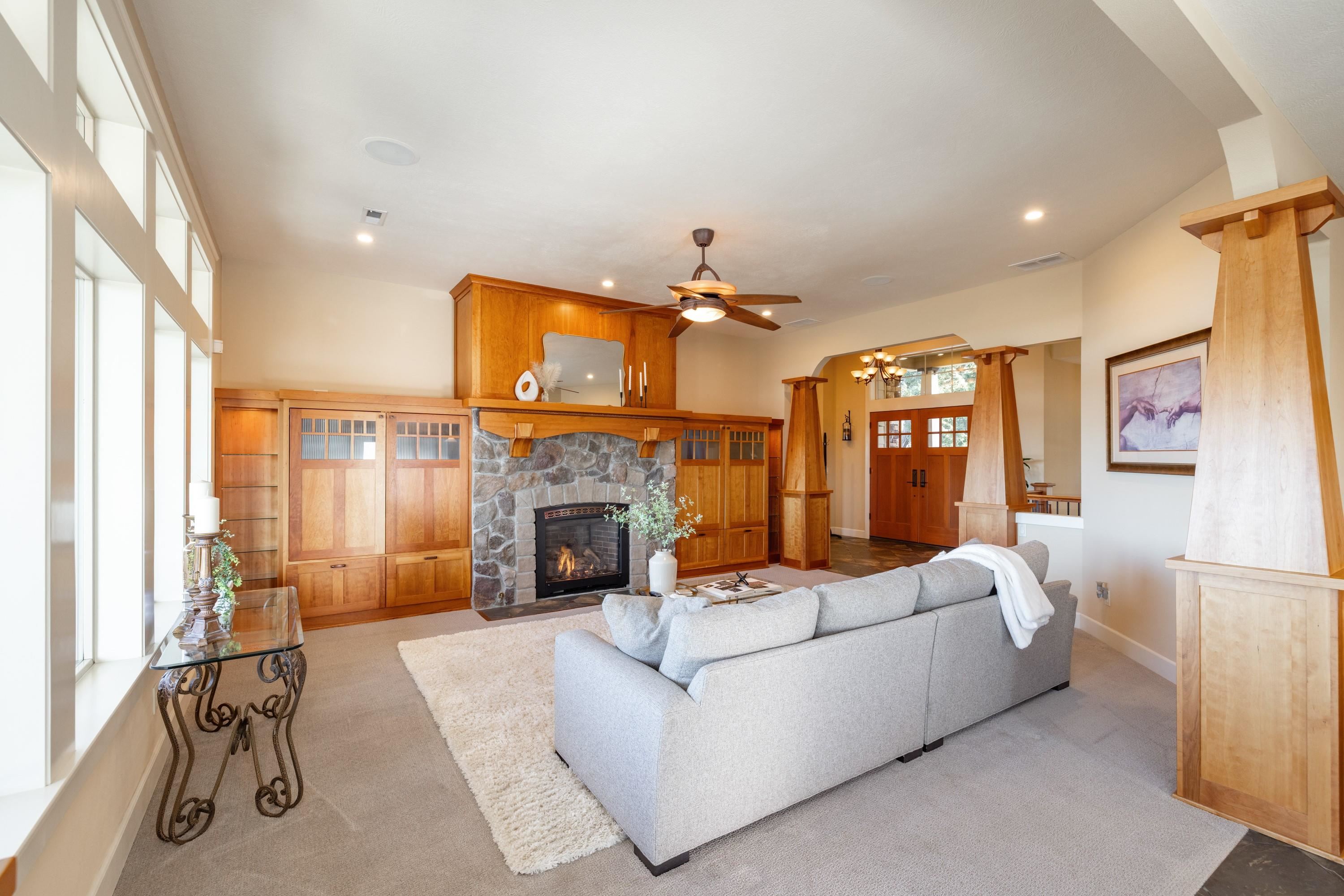 3311 E Chisholm Ln - Photo 10