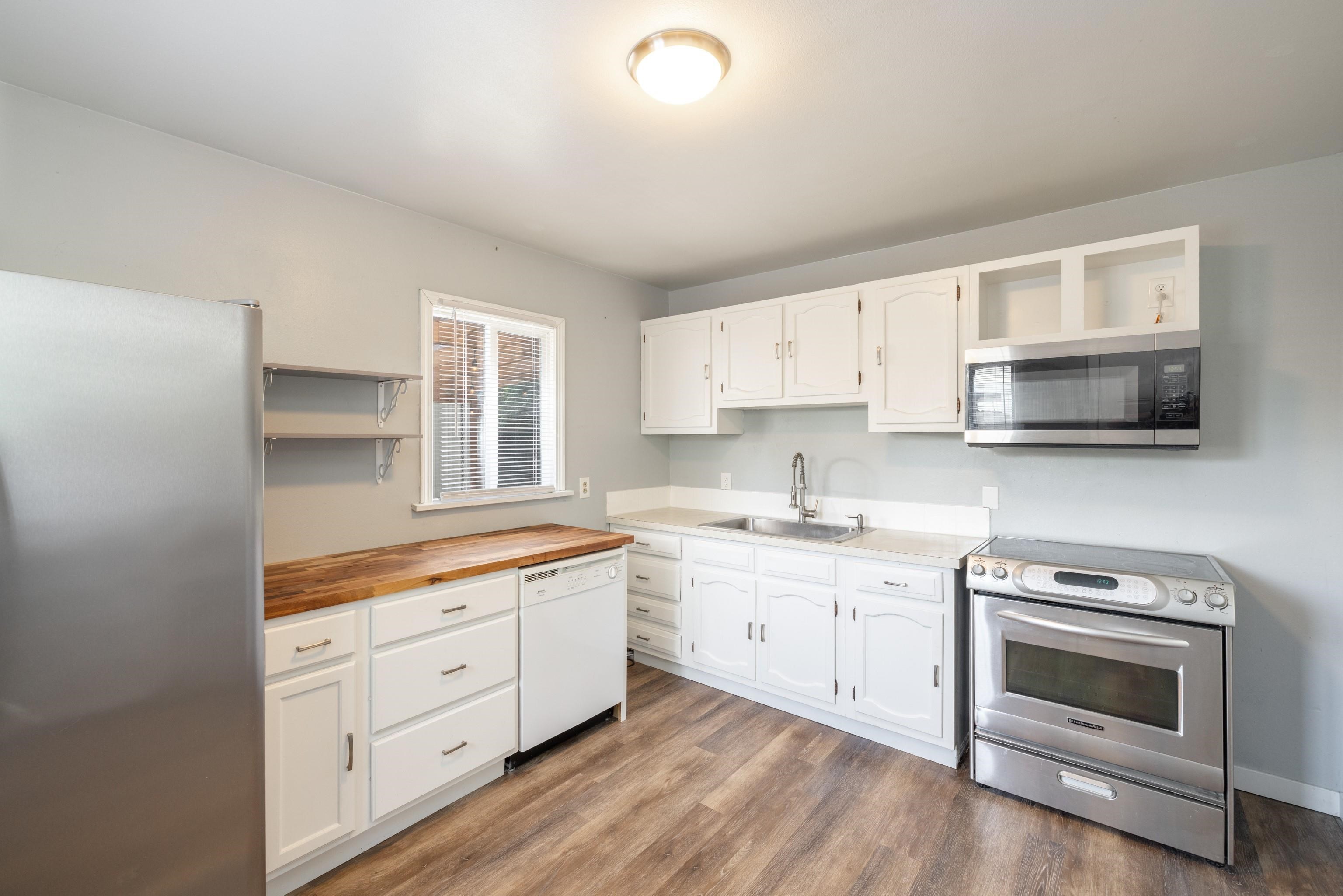 806 E North Ave - Photo 9
