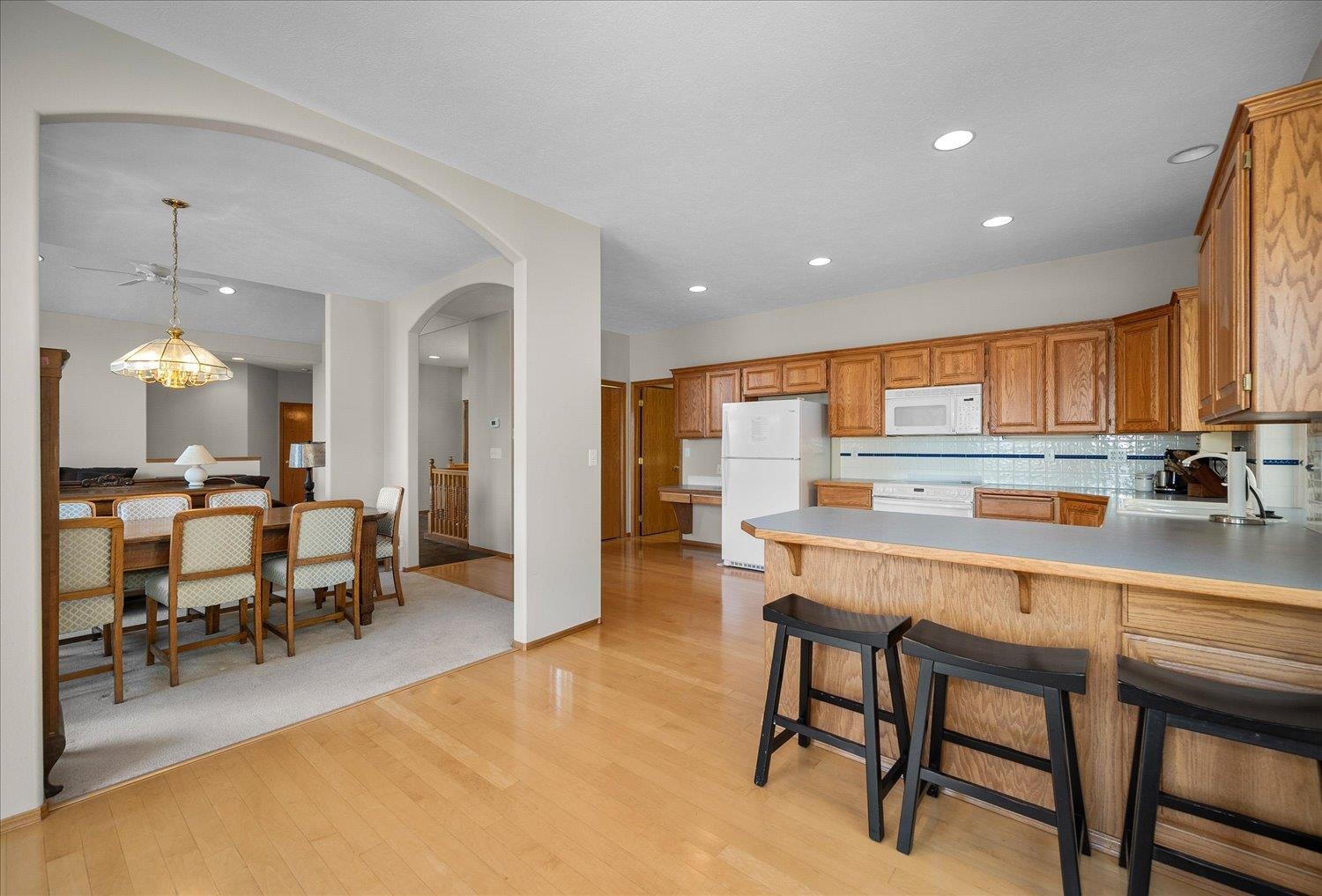 7010 N EAST BLUFF Ct - Photo 11