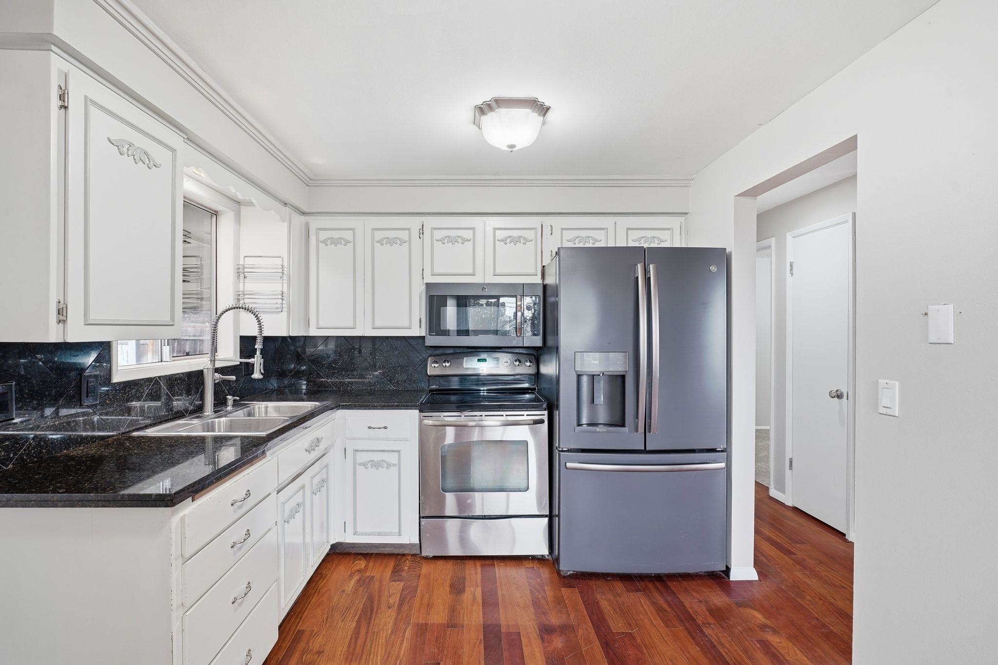 1403 E Gordon Ct - Photo 12