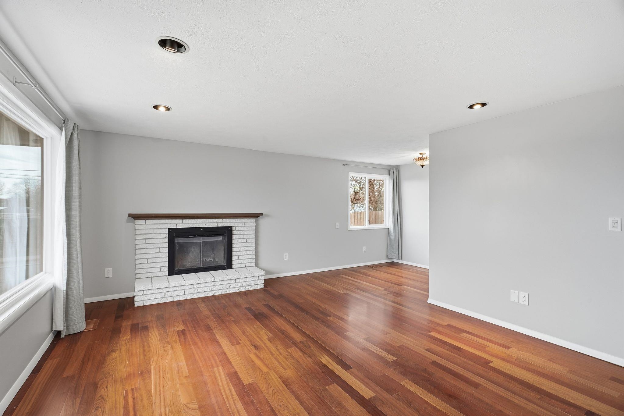 1403 E Gordon Ct - Photo 3