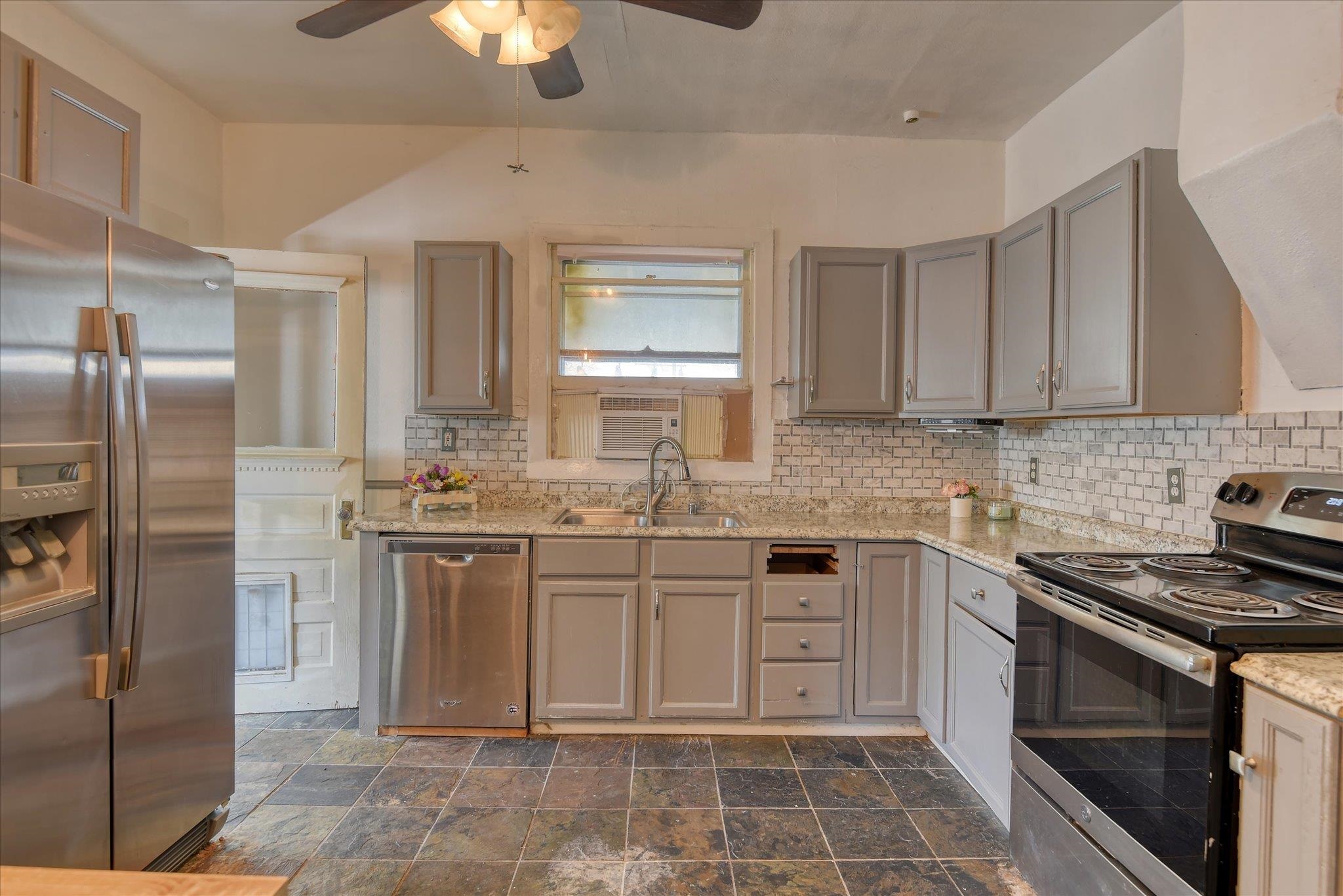 2715 E Diamond Ave - Photo 19