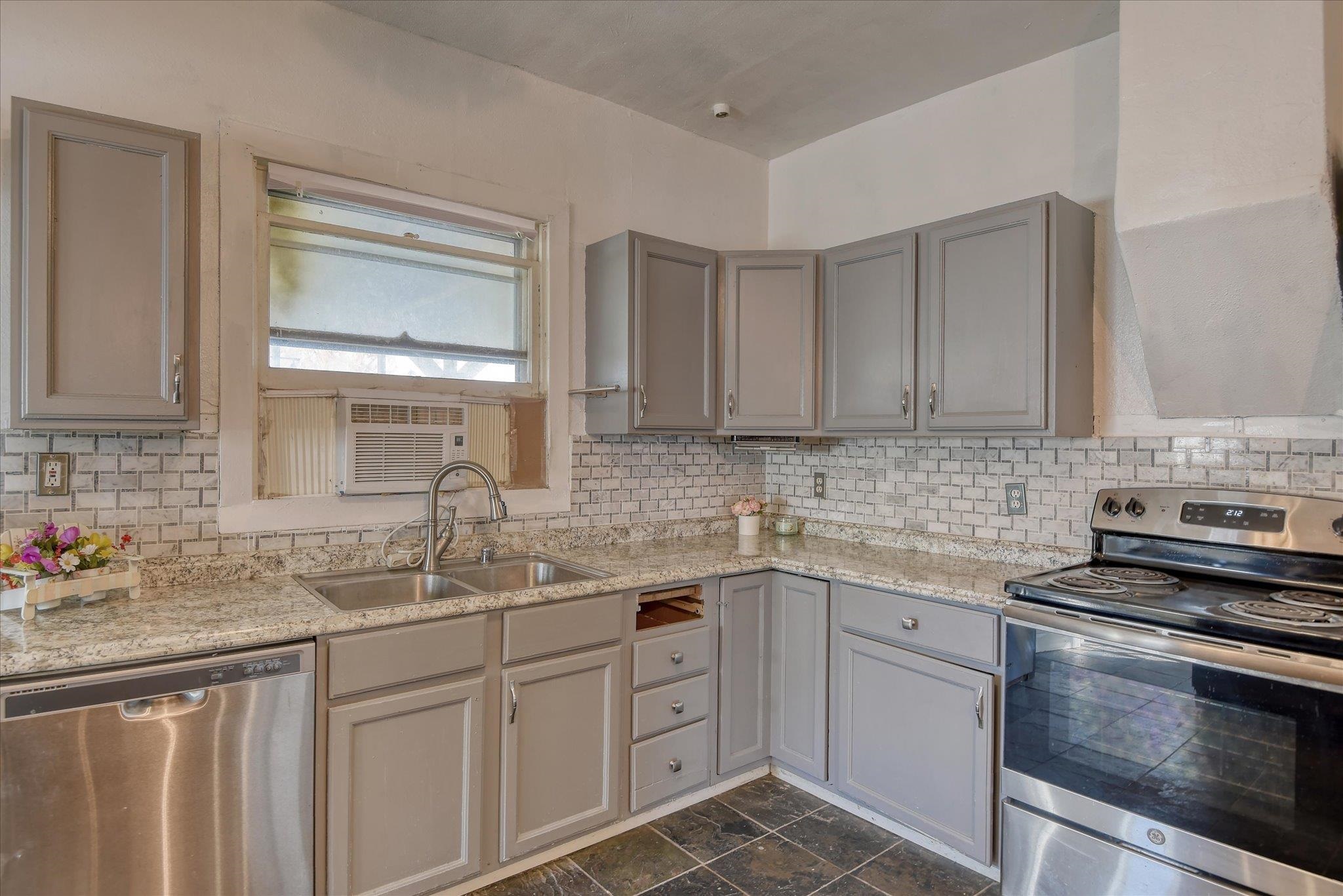 2715 E Diamond Ave - Photo 21