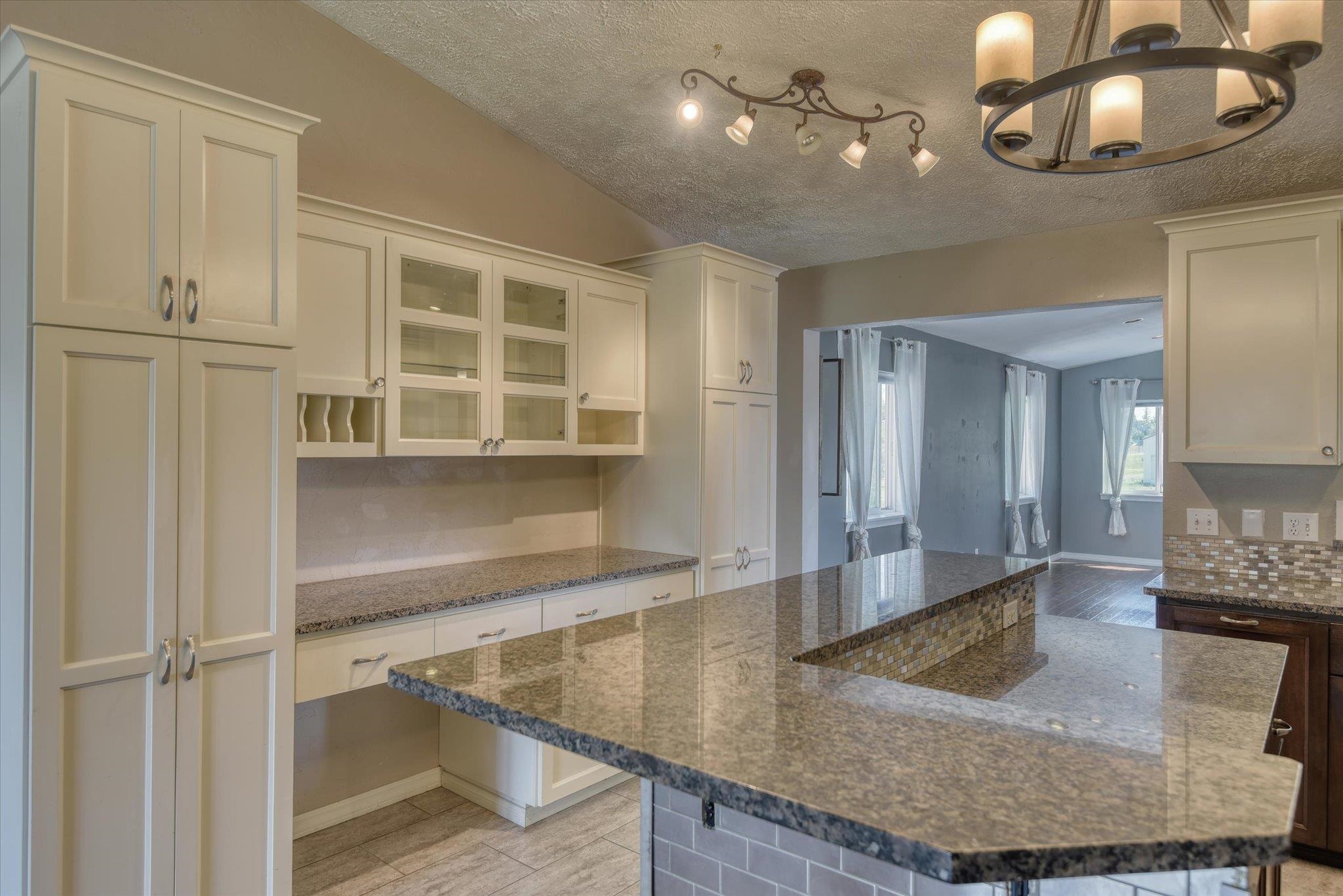 1411 Sinclair St - Photo 11