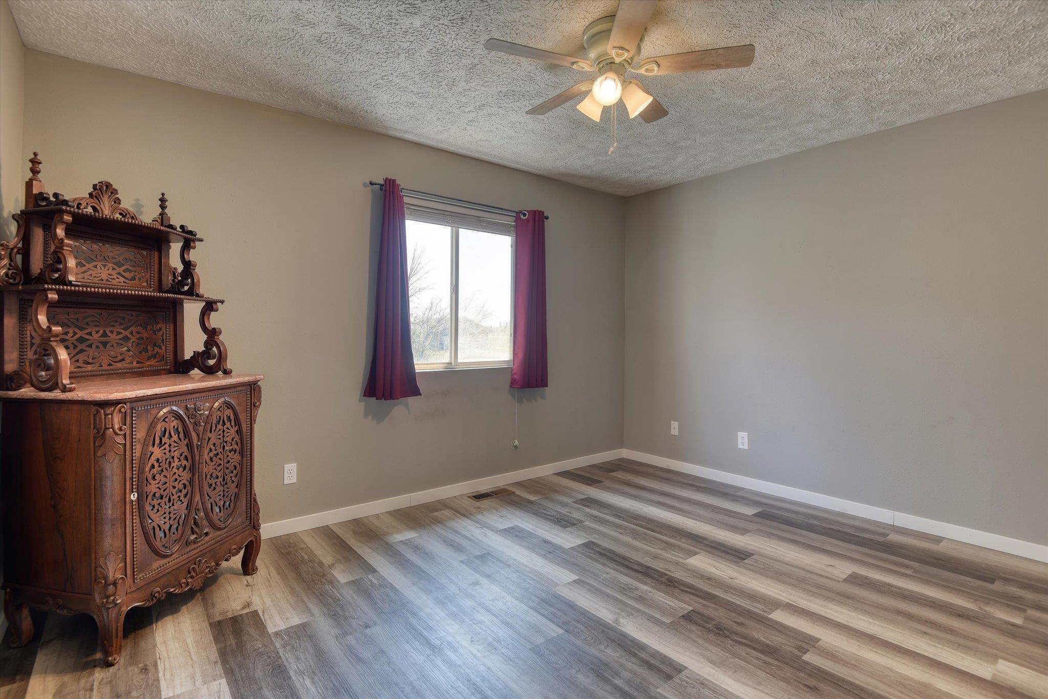 1411 Sinclair St - Photo 18