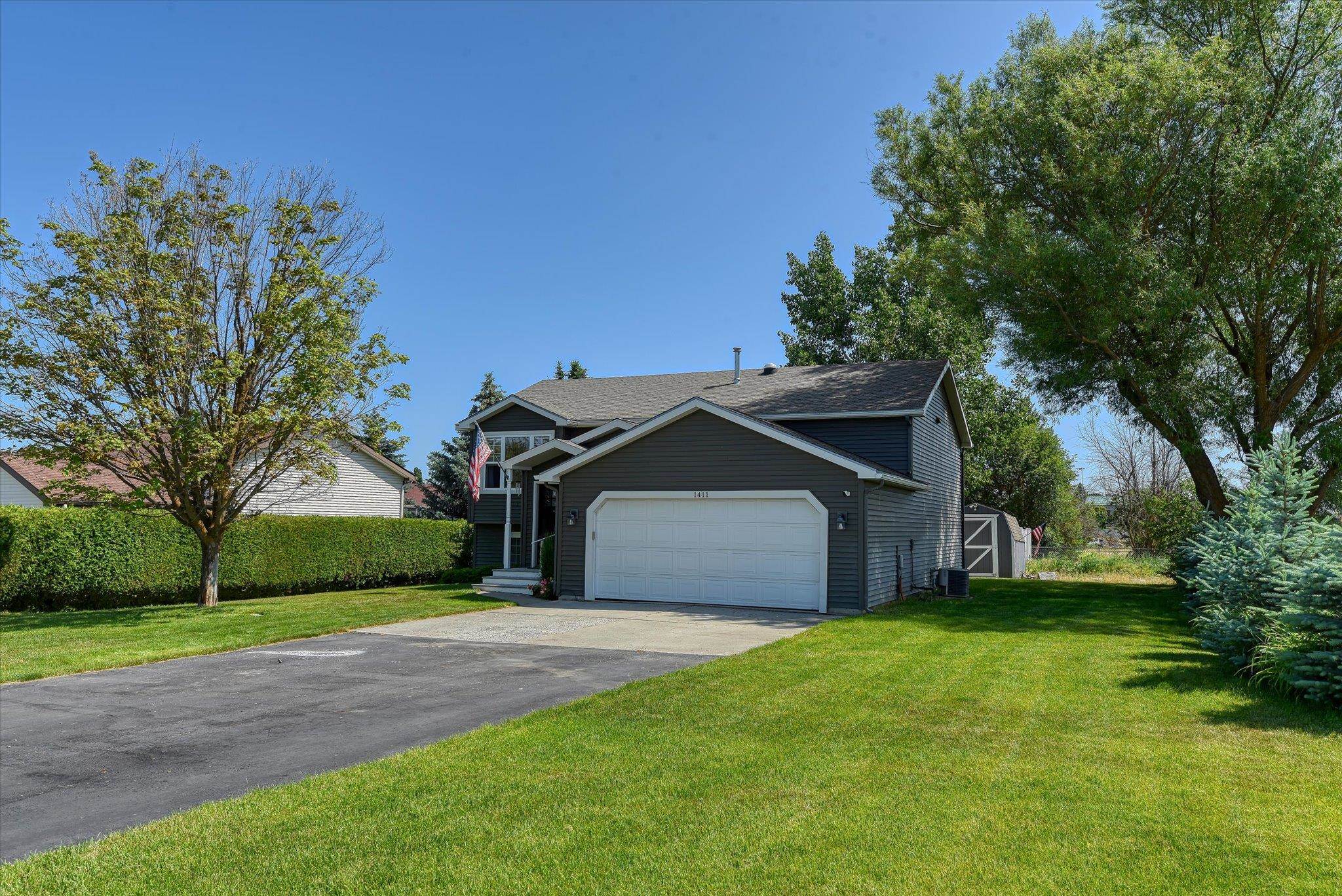 1411 Sinclair St - Photo 3