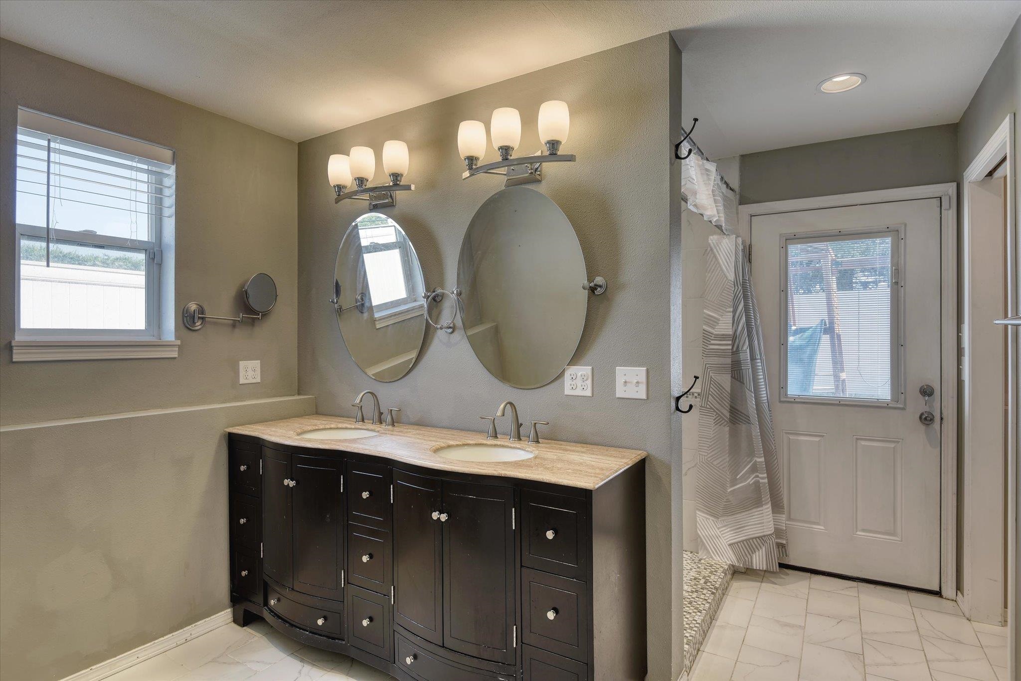 1411 Sinclair St - Photo 28