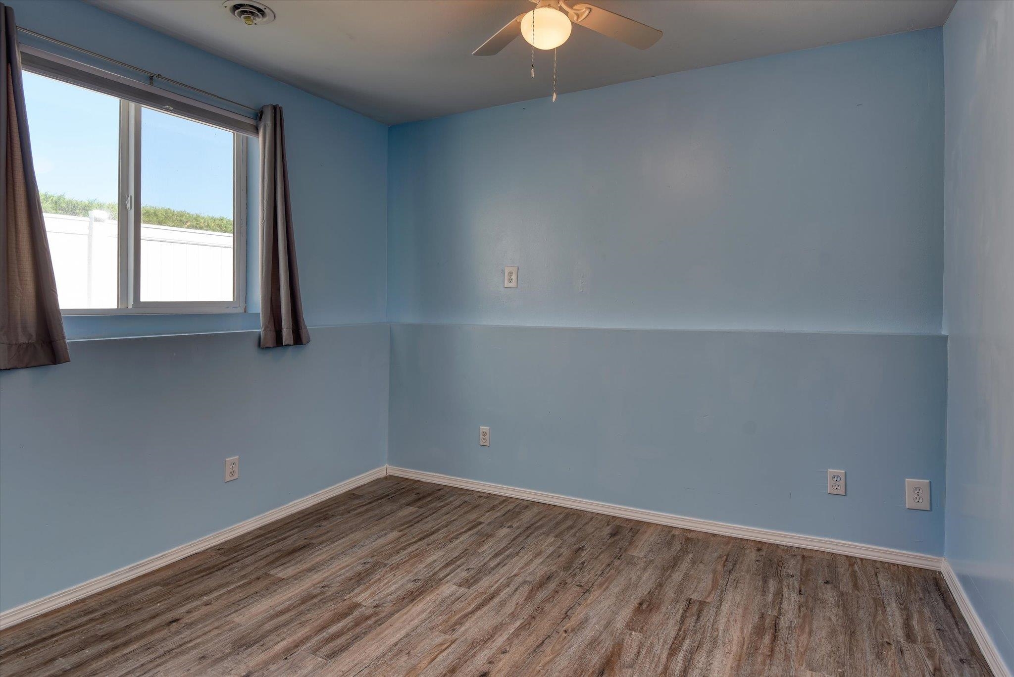 1411 Sinclair St - Photo 31