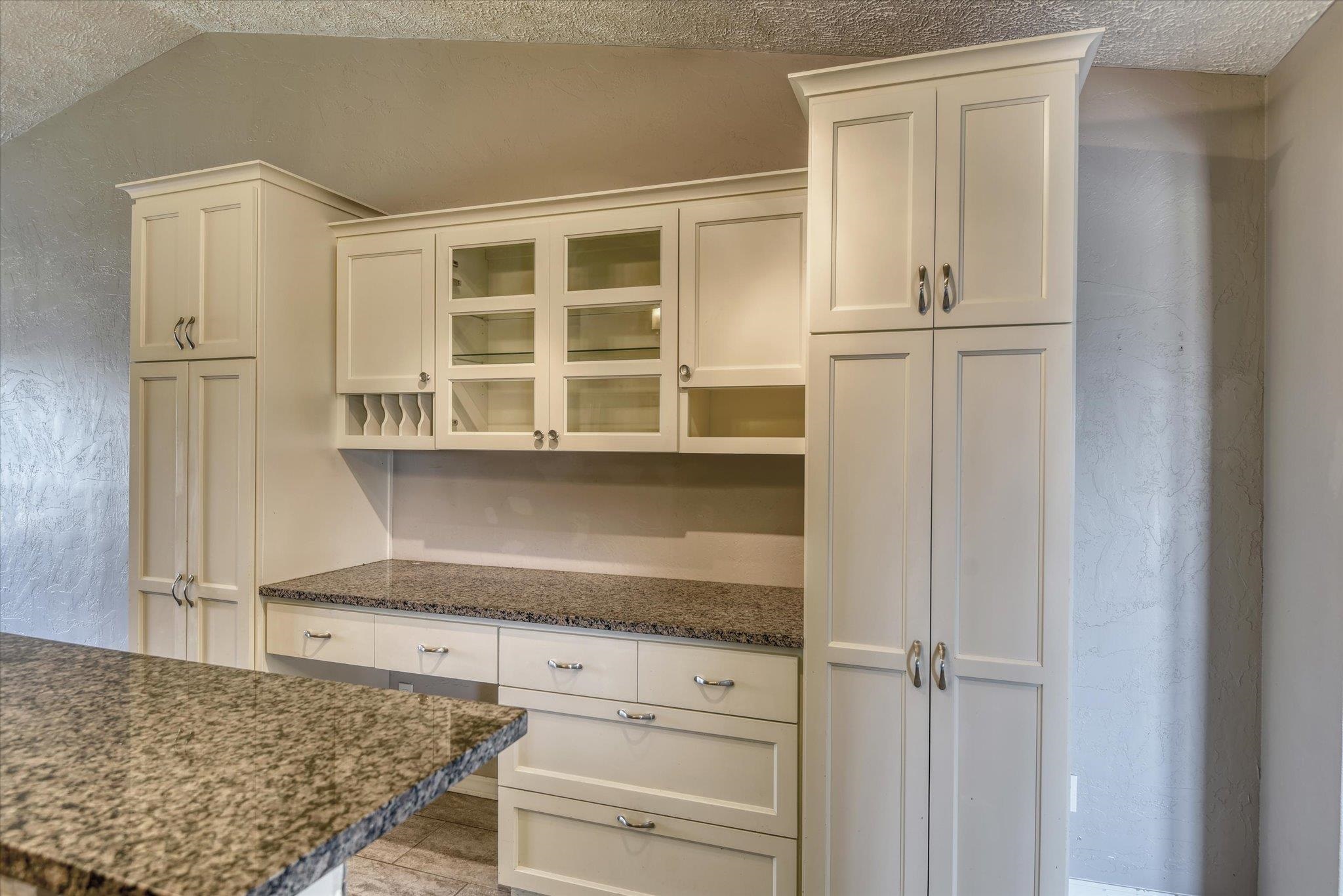 1411 Sinclair St - Photo 10