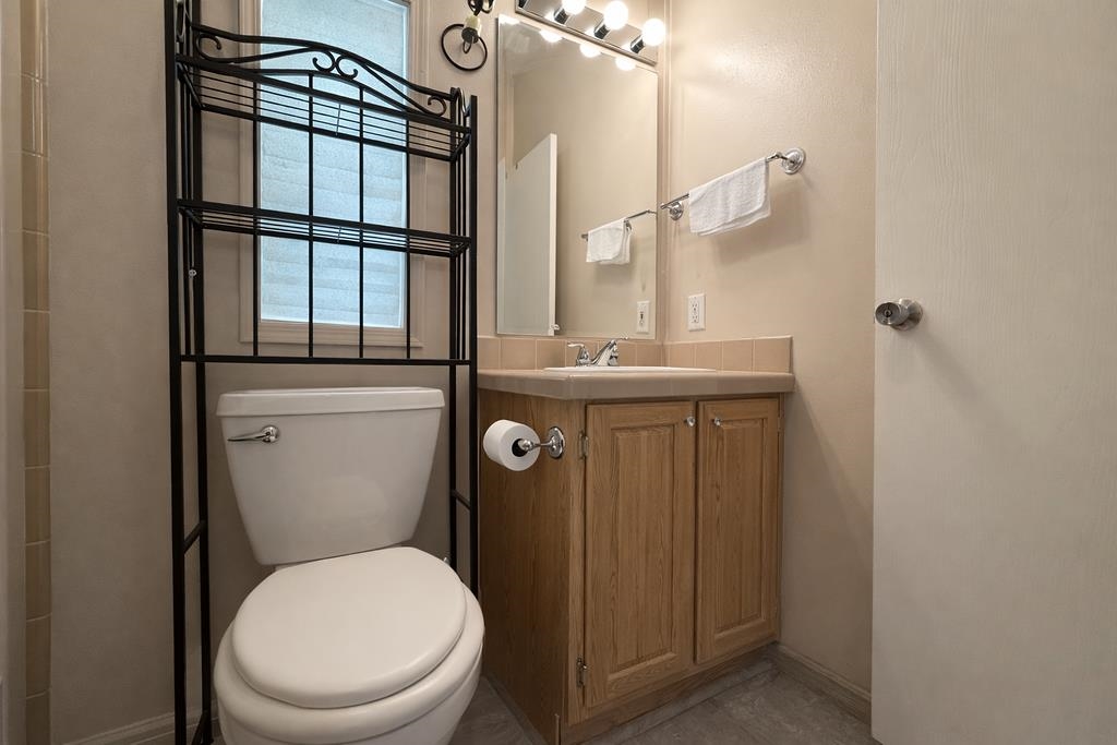 3110 E Chattaroy Rd - Photo 18