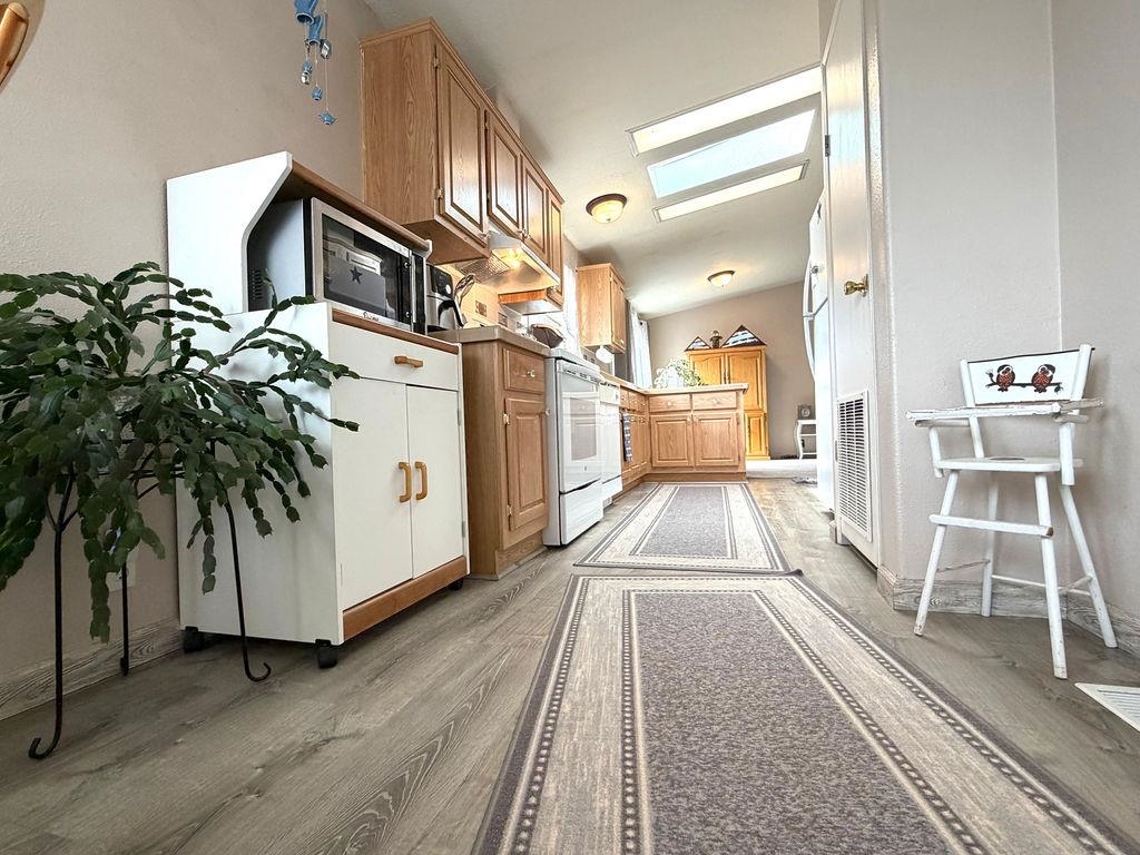 3110 E Chattaroy Rd - Photo 7