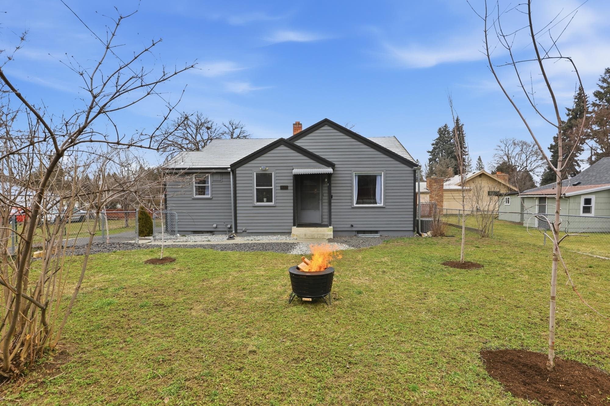410 W Holland Ave - Photo 31