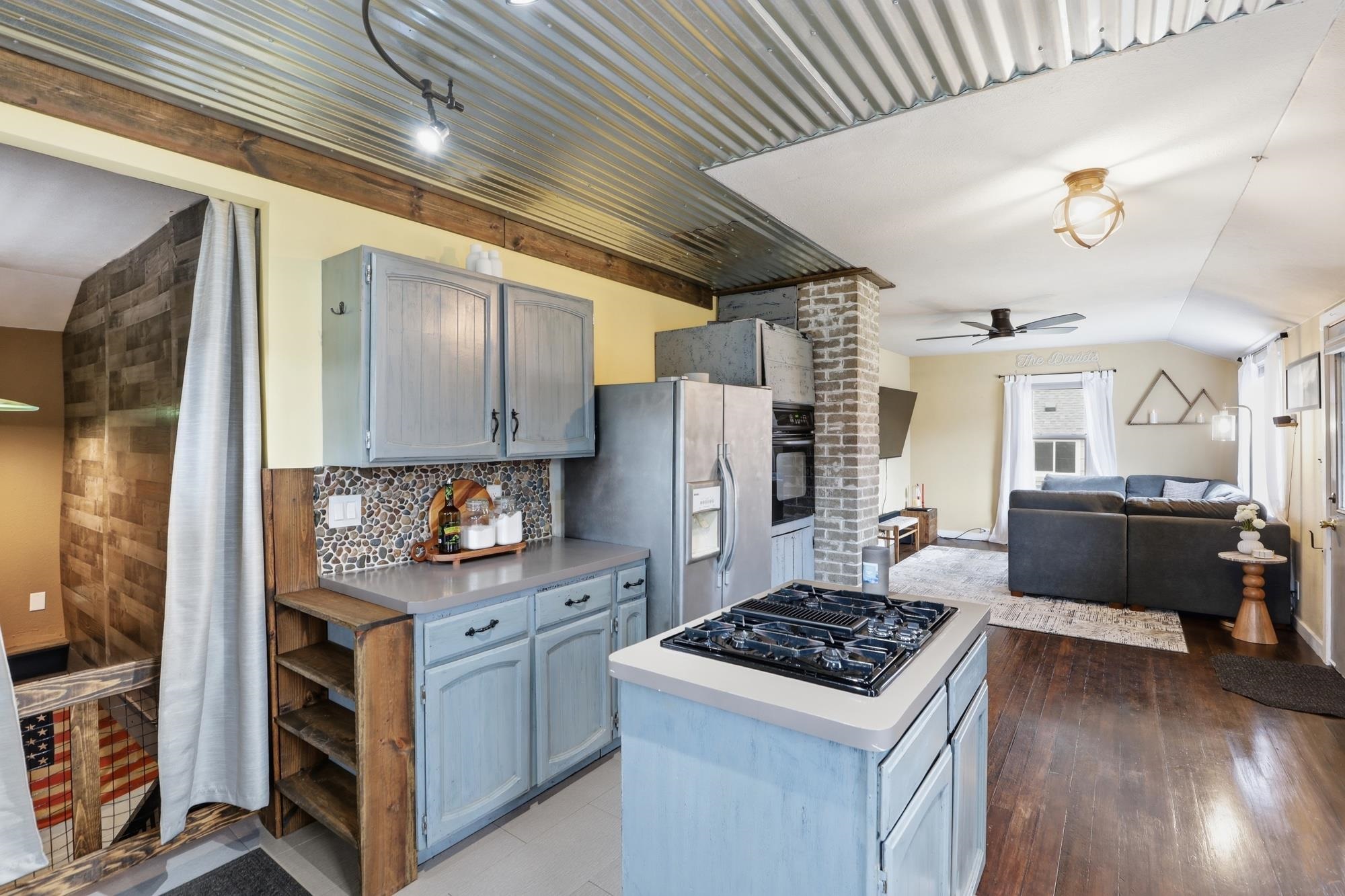410 W Holland Ave - Photo 10