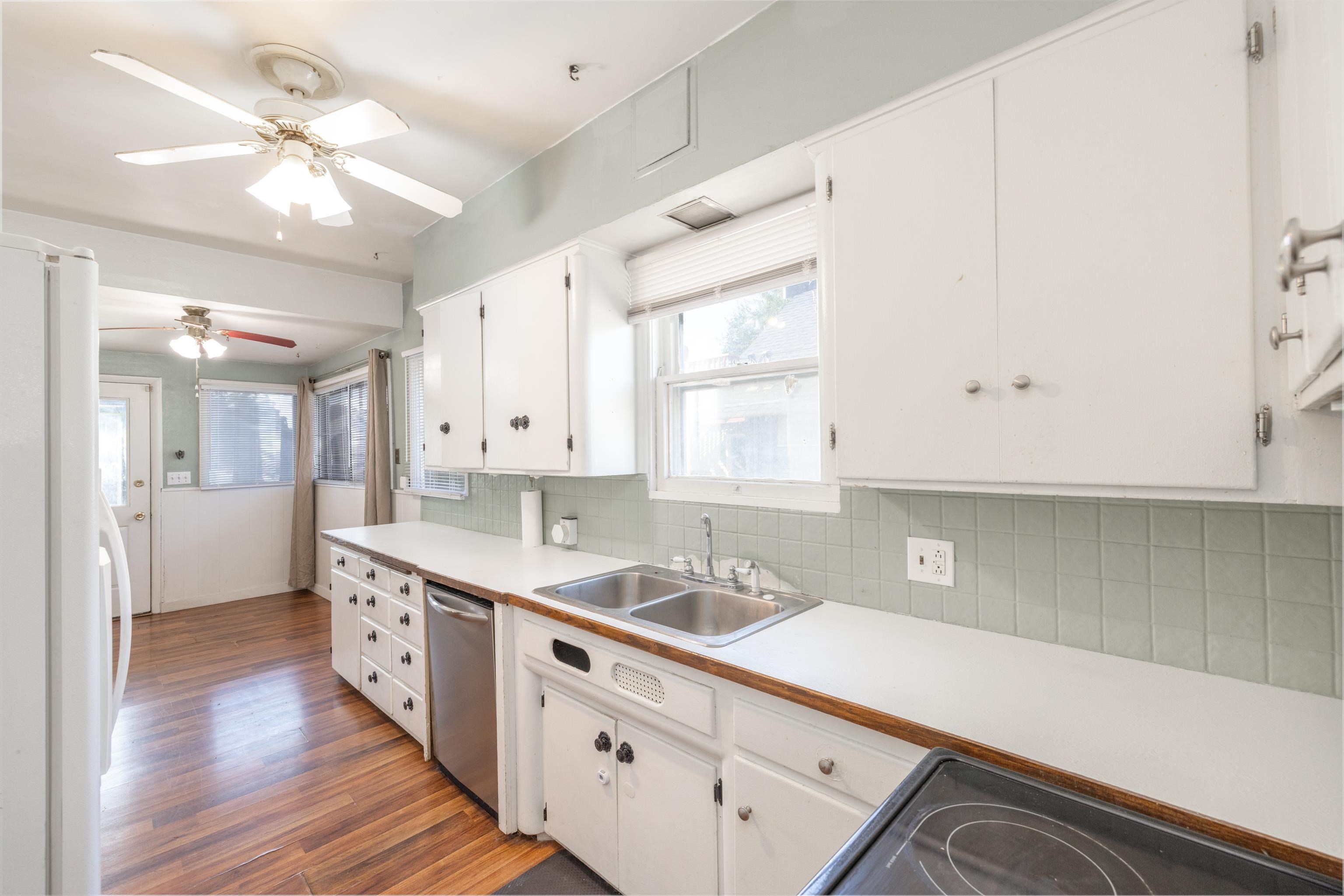824 E Gordon Ave - Photo 8