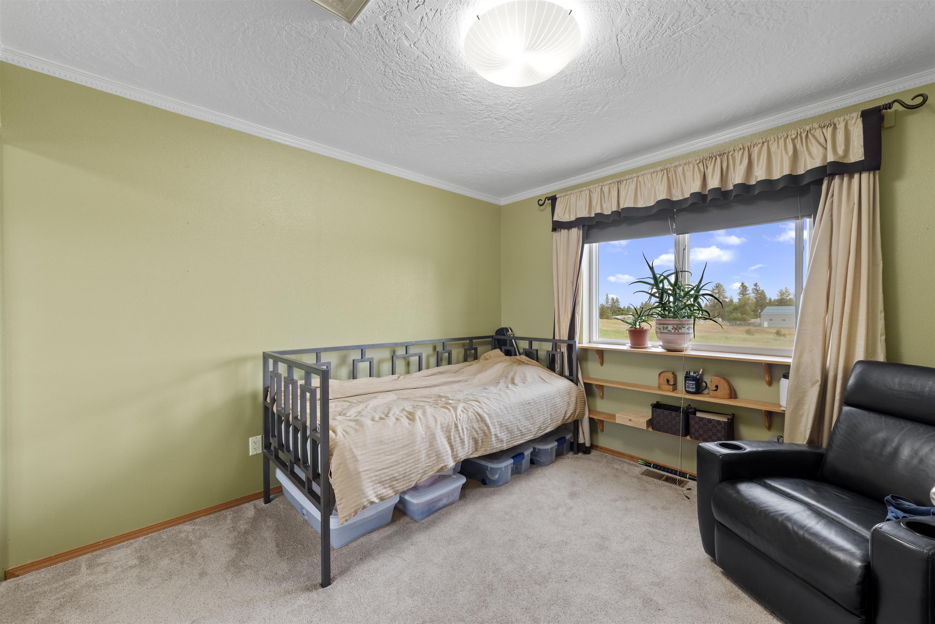 730 E Kathy Lee Ave - Photo 16