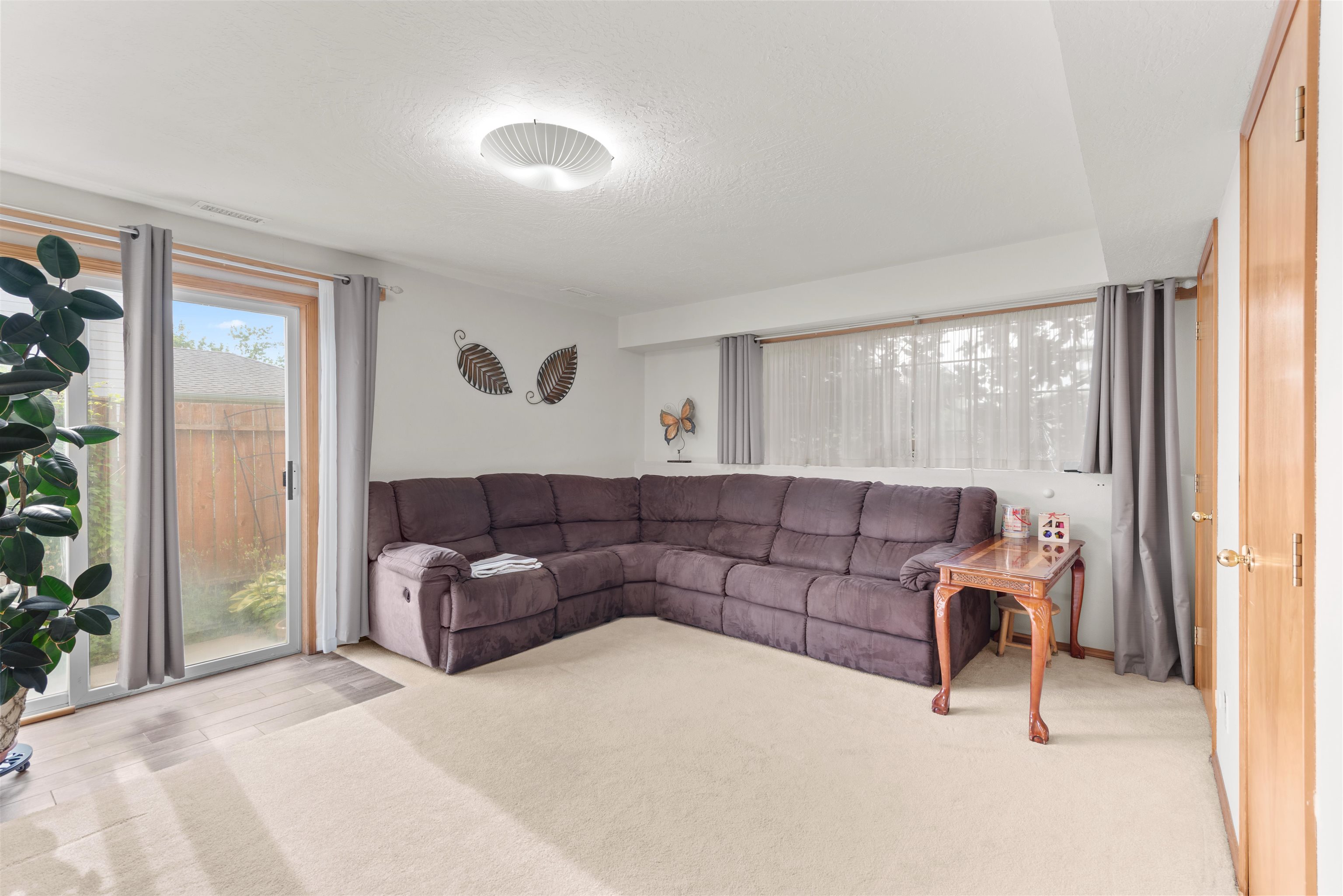 730 E Kathy Lee Ave - Photo 17