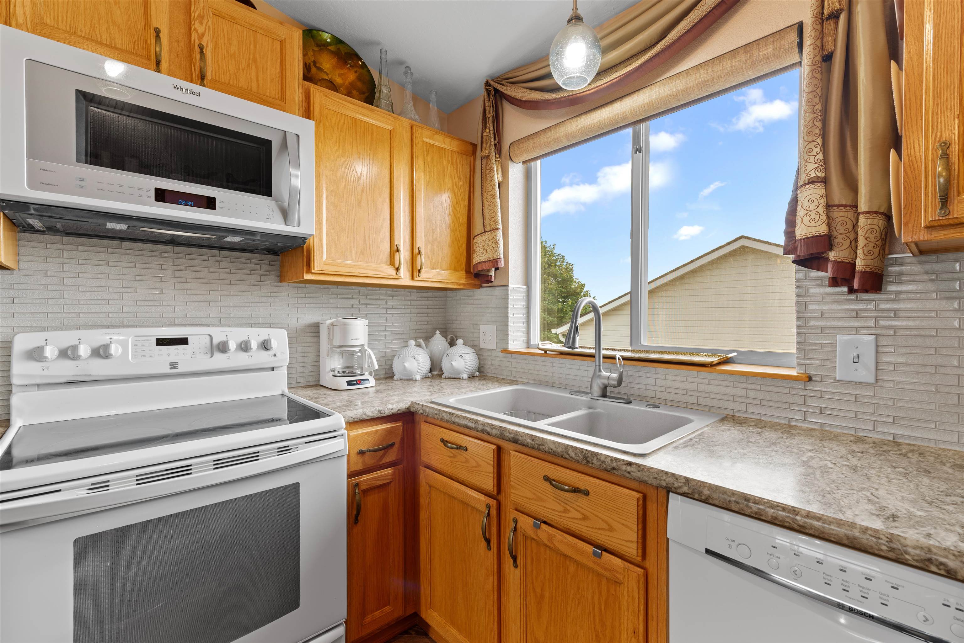 730 E Kathy Lee Ave - Photo 7