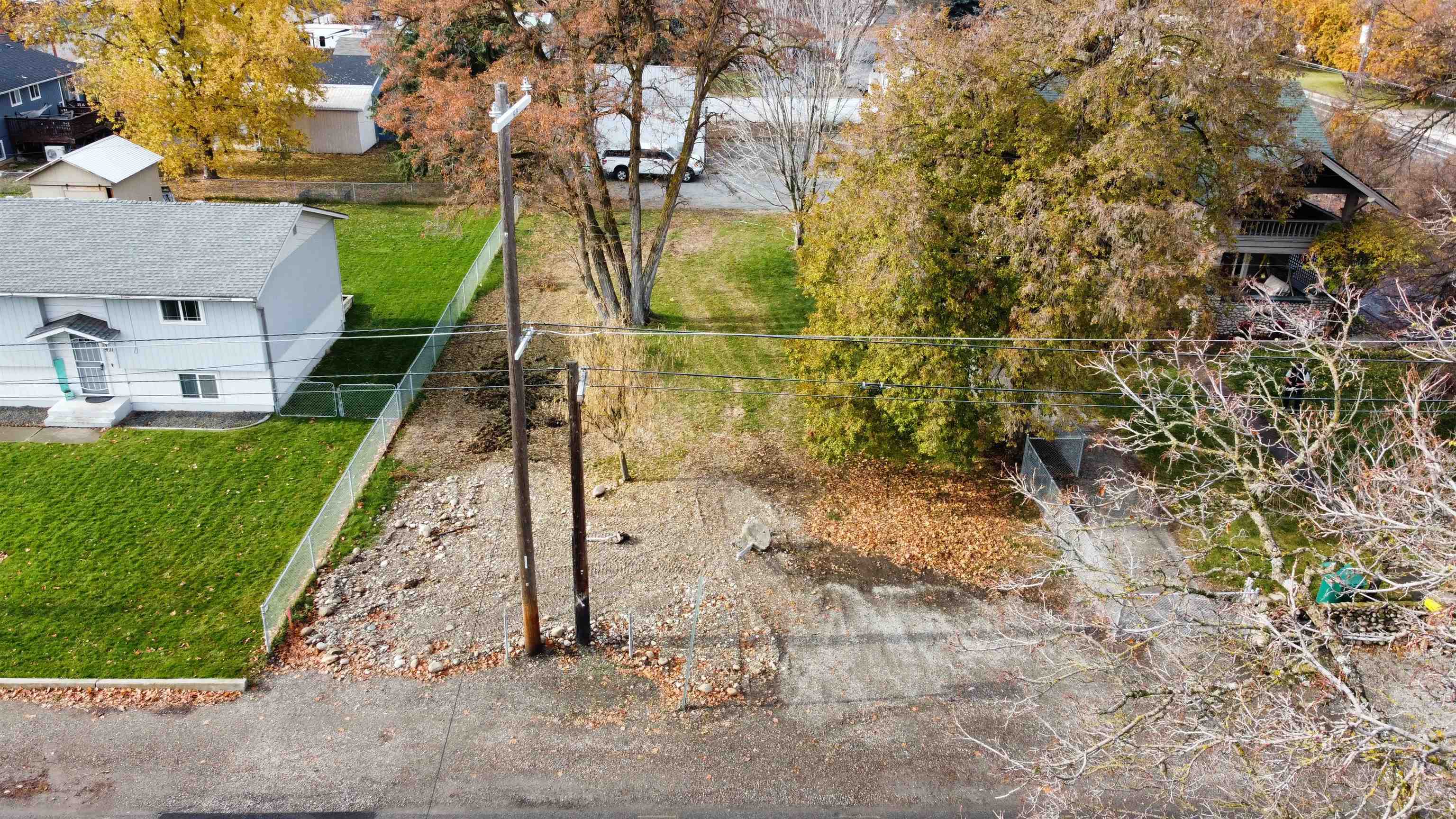 4715 N Evergreen Rd - Photo 2