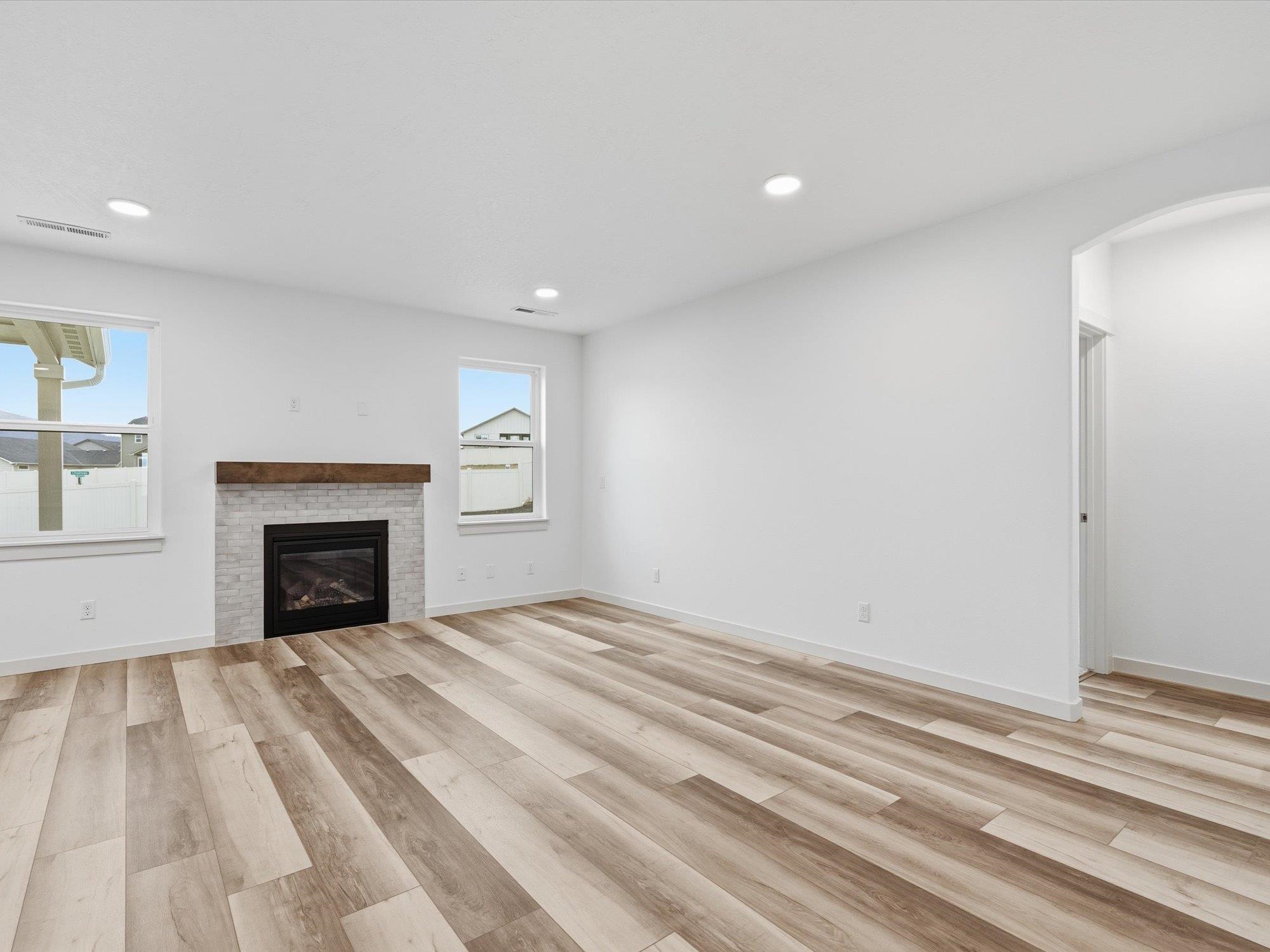 18160 E Barclay Ct - Photo 6