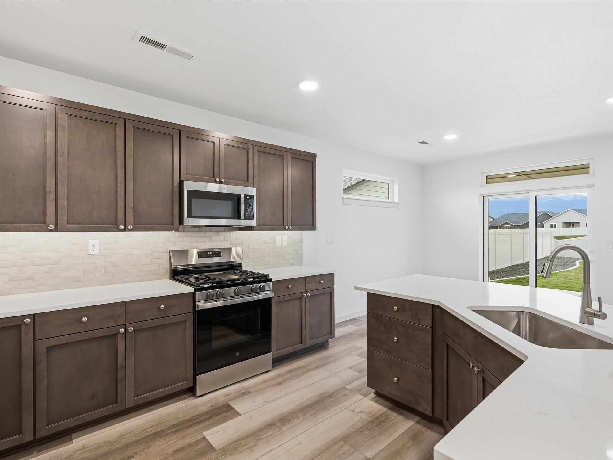 18160 E Barclay Ct - Photo 9