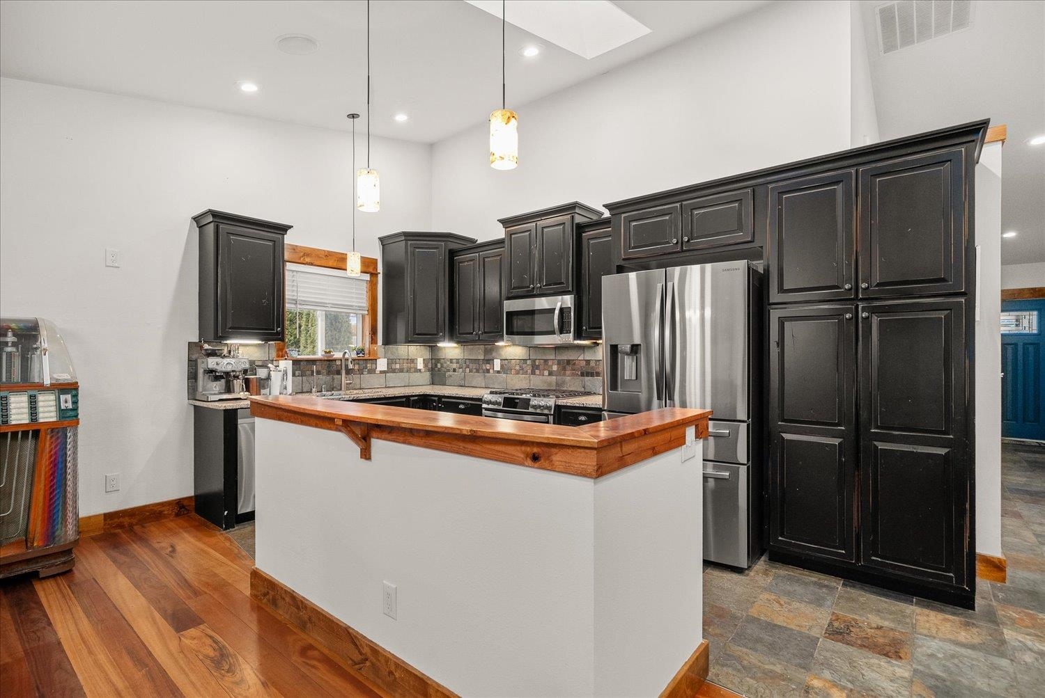 103 Crestview Dr - Photo 11