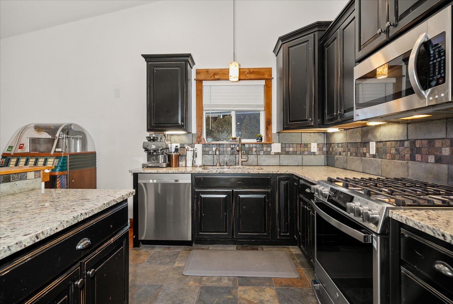 103 Crestview Dr - Photo 12