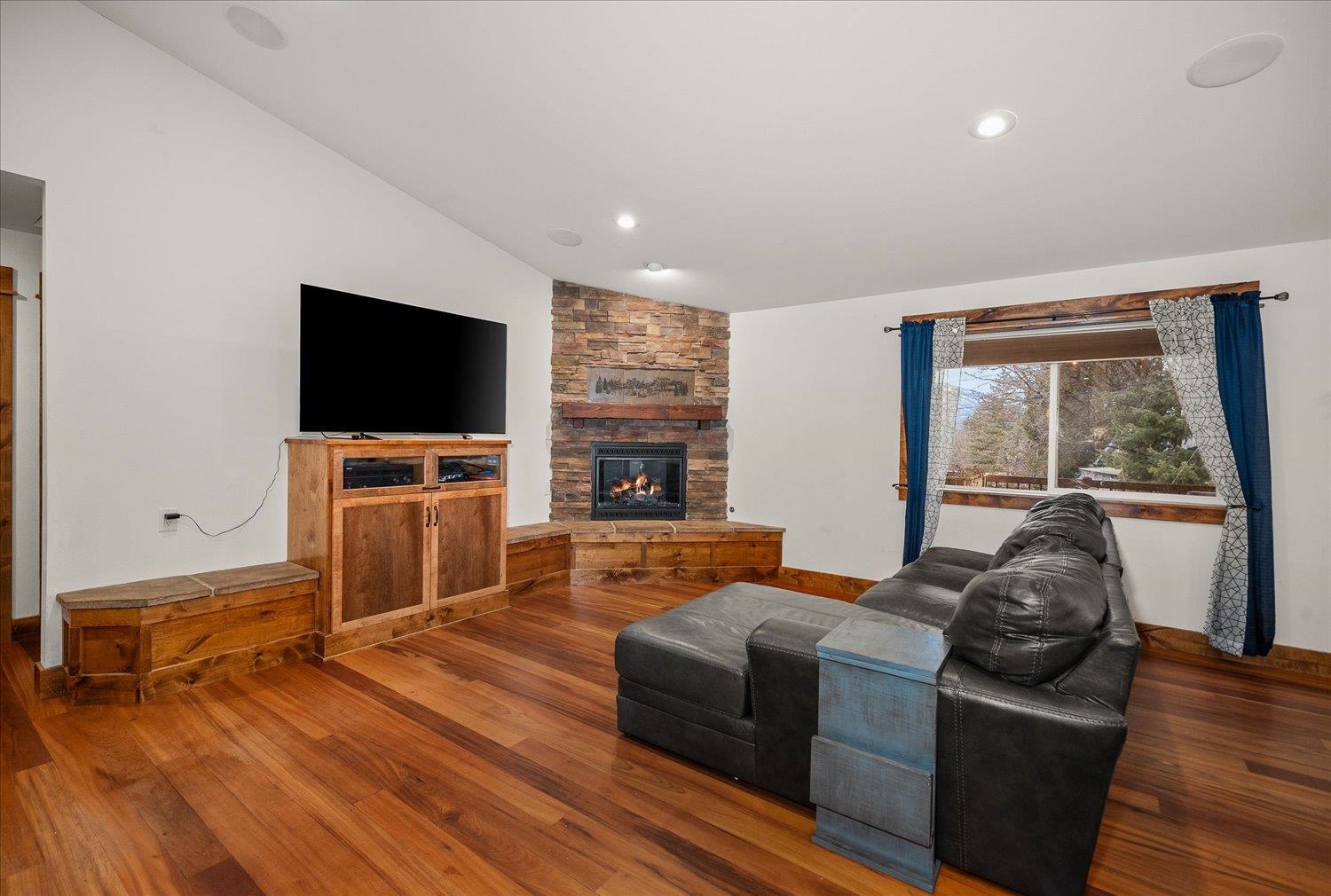 103 Crestview Dr - Photo 6