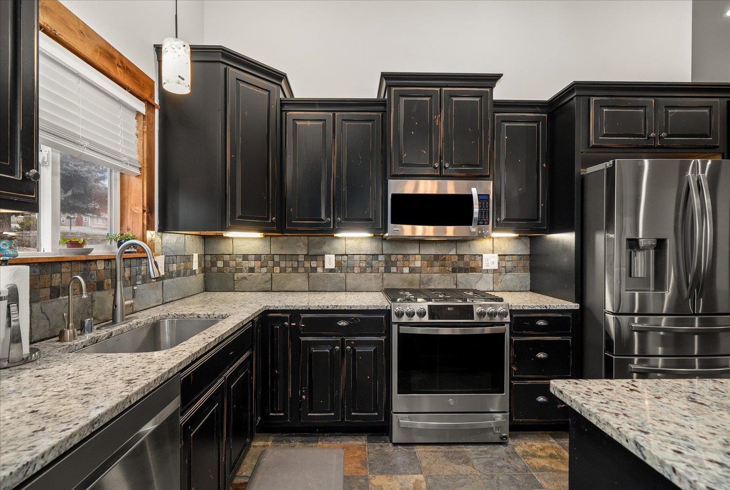103 Crestview Dr - Photo 10