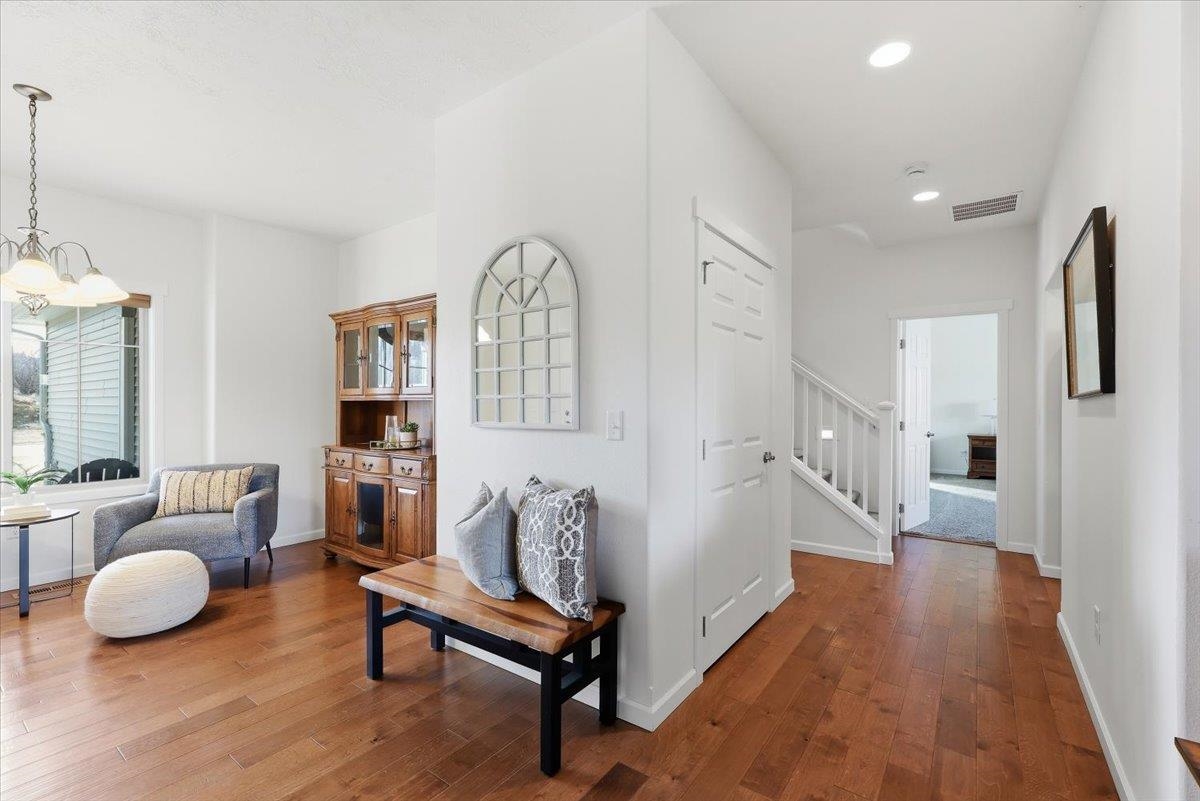 16511 E 10th Ln - Photo 4