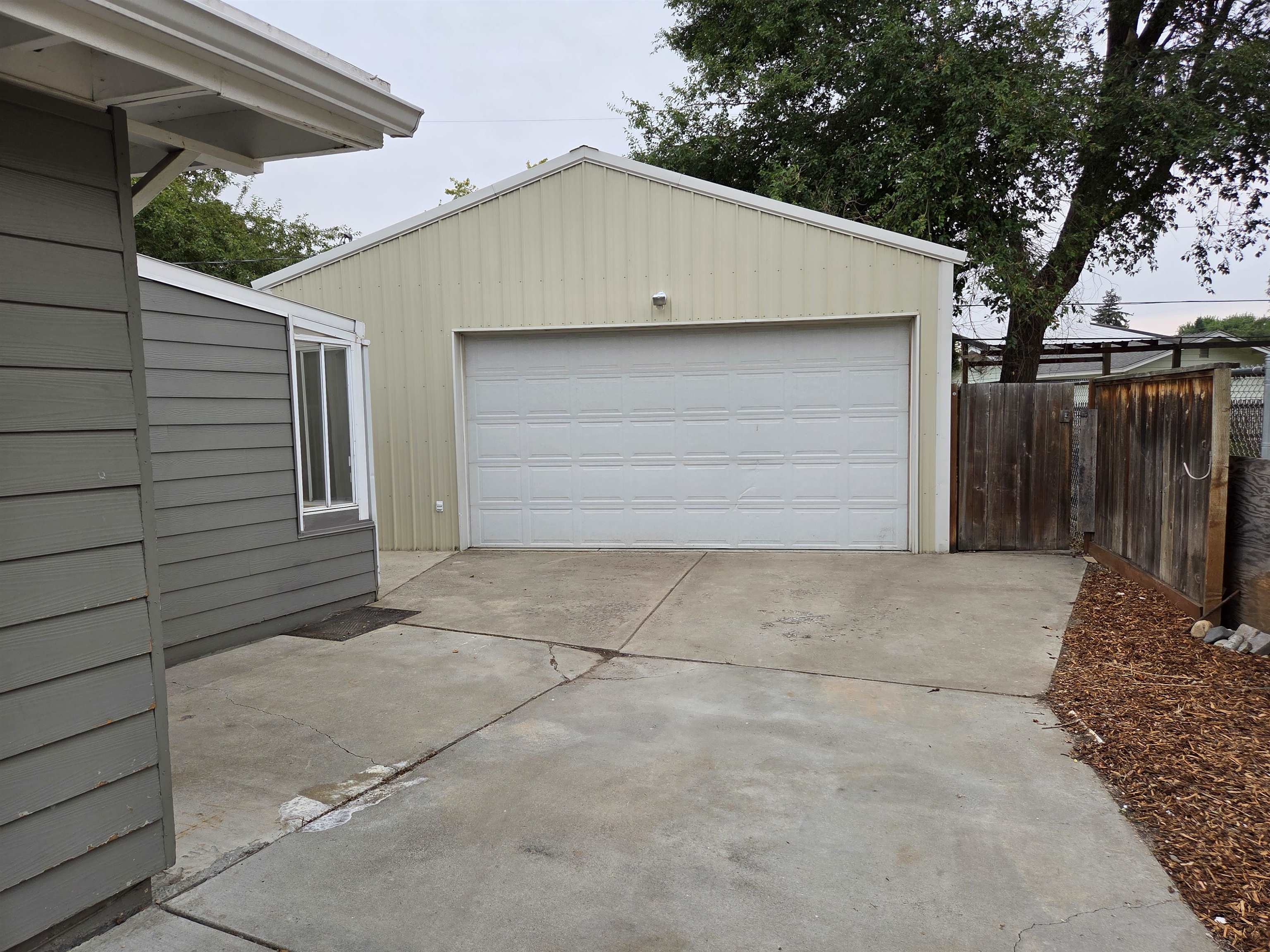 905 N Ravalli Dr - Photo 32